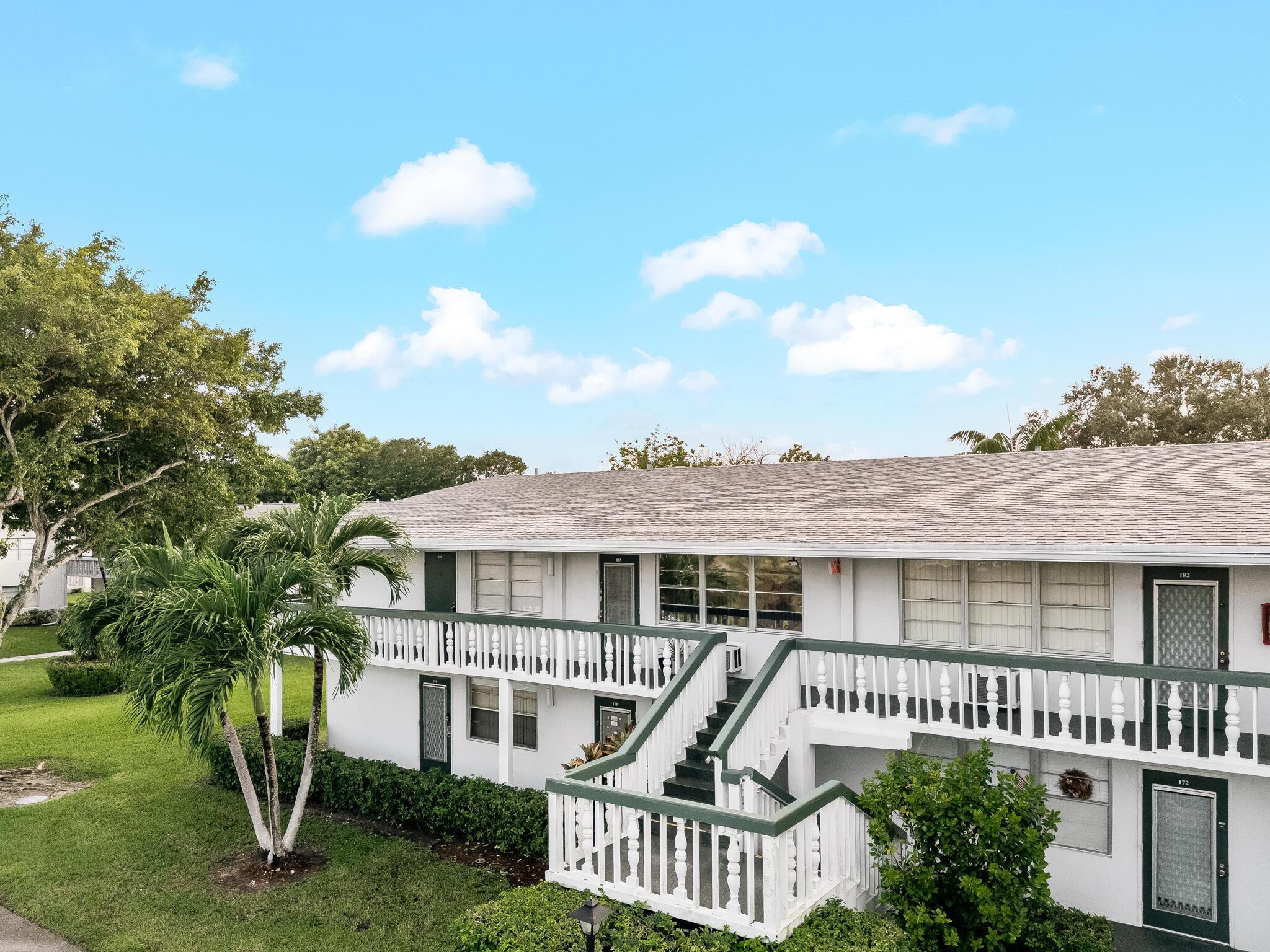 Oakridge L, Deerfield Beach, FL 33442