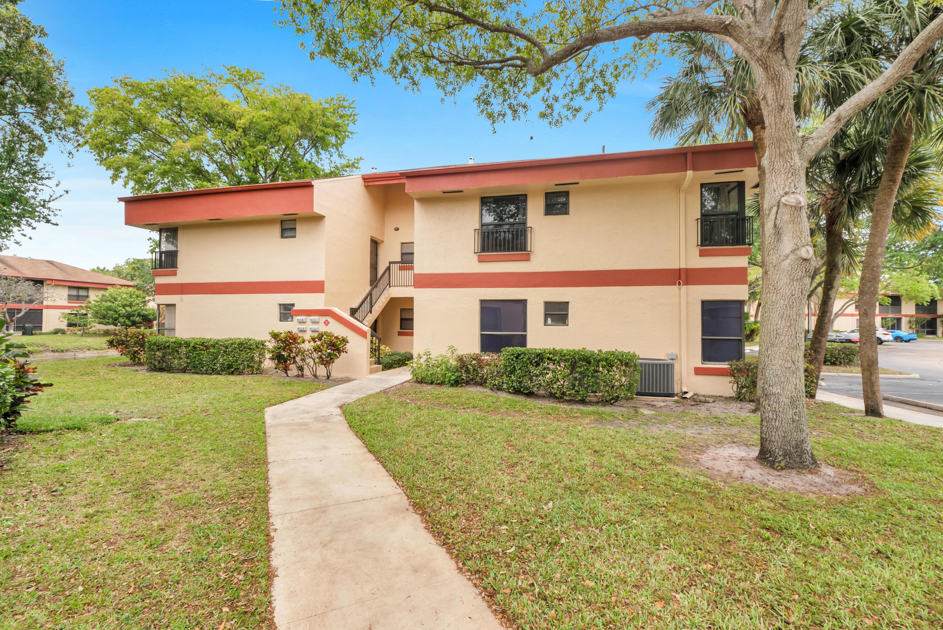 Carambola Cir S, Coconut Creek, FL 33066