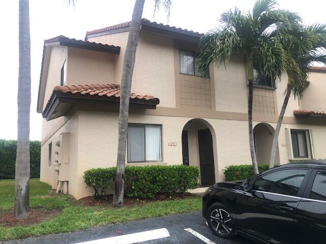 Las Brisas Cir, Boca Raton, FL 33433