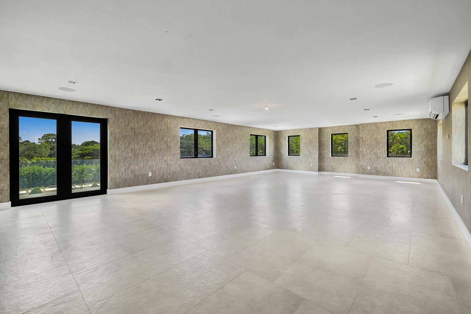 Sw 52nd Ct, Southwest Ranches, FL 33331