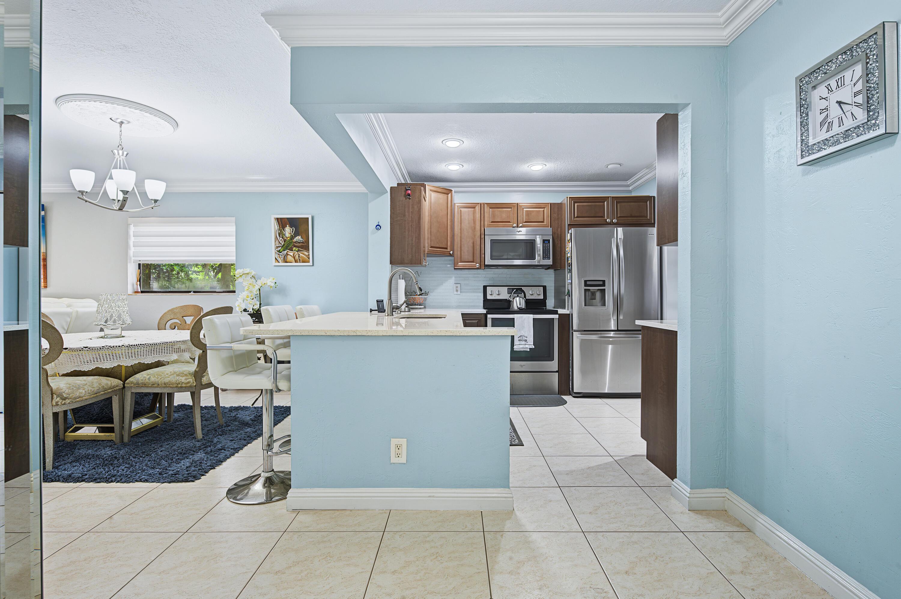 Nw 22nd St, Coconut Creek, FL 33066