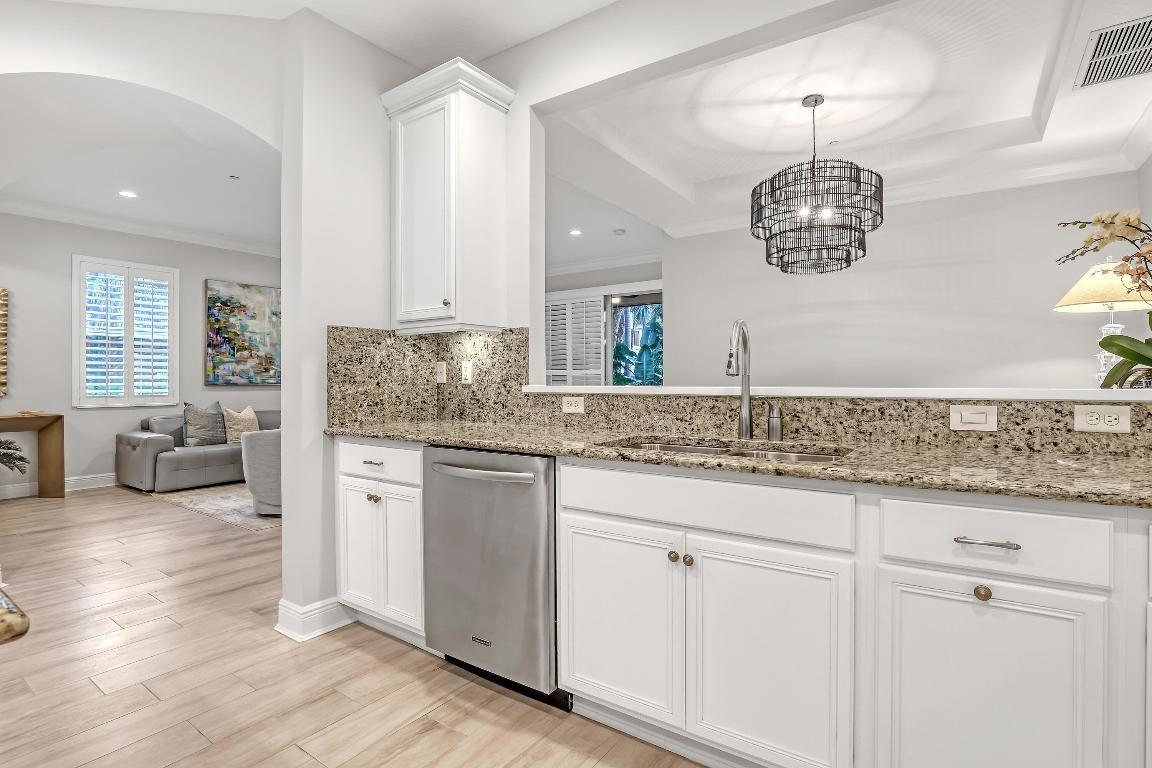 Treasure Cove Cir, North Palm Beach, FL 33408
