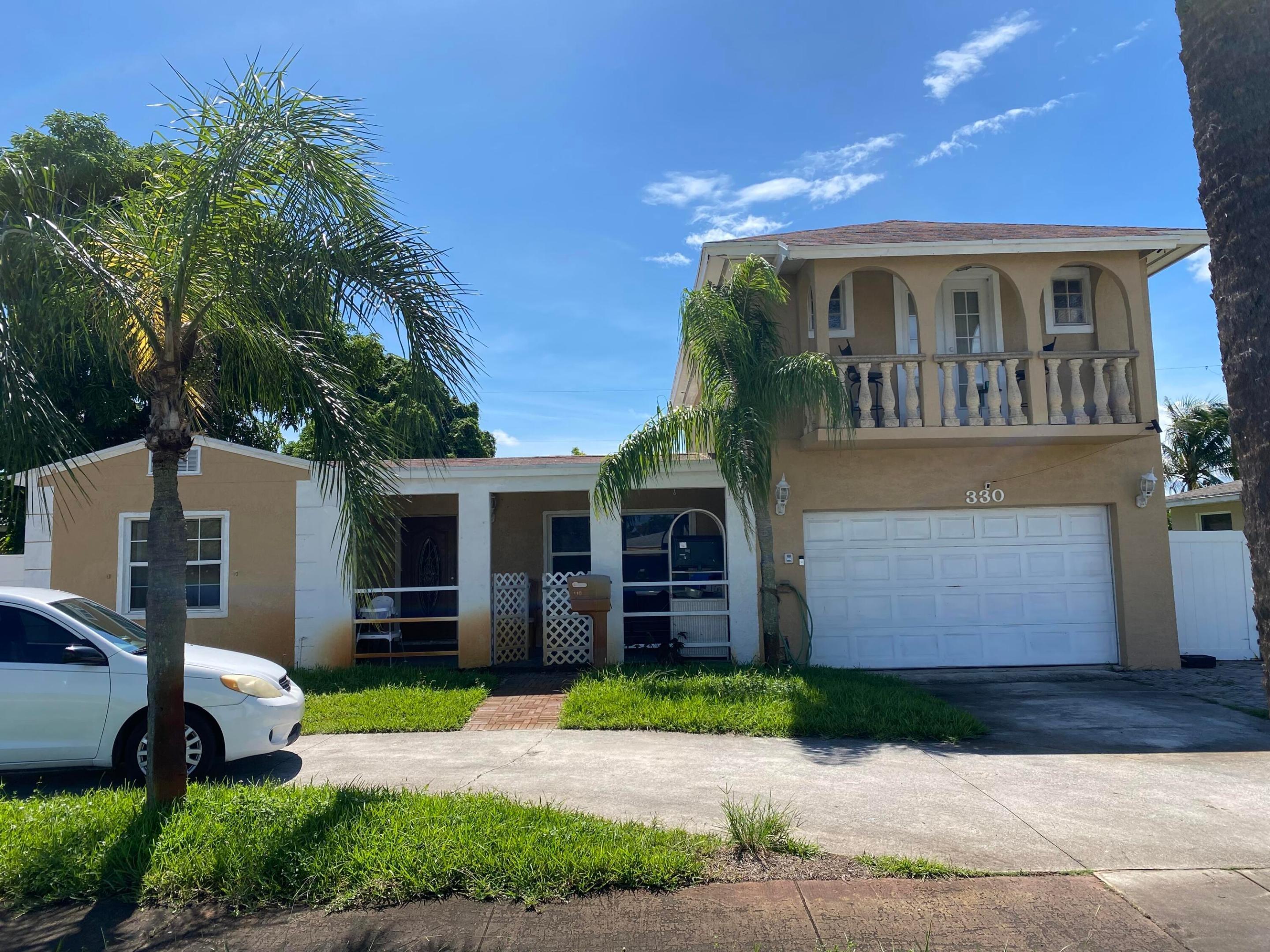 Cypress Dr, West Palm Beach, FL 33403