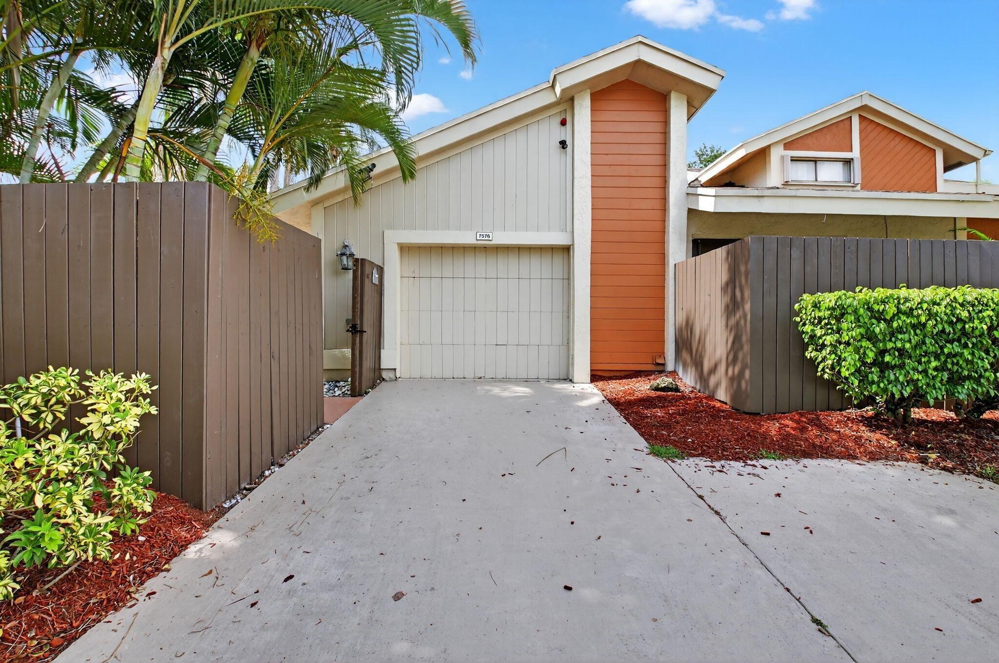 Sierra Ter E, Boca Raton, FL 33433