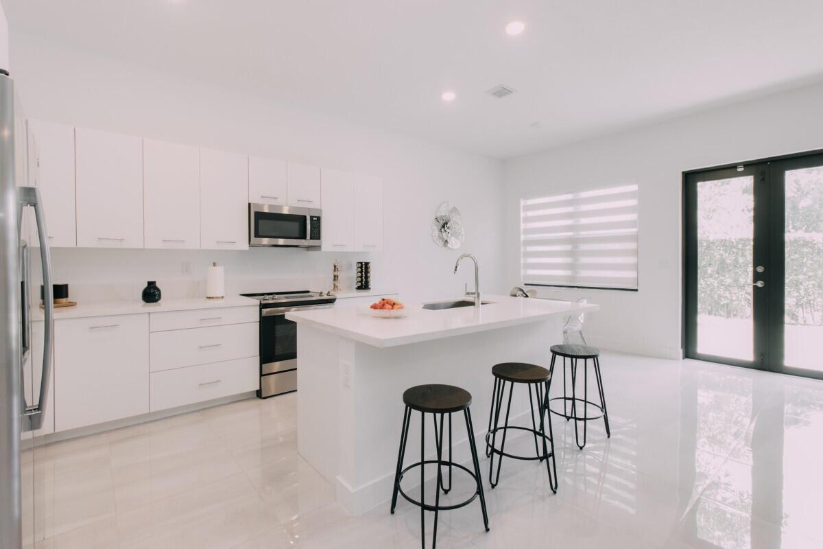 Sw 41st St, Miramar, FL 33029