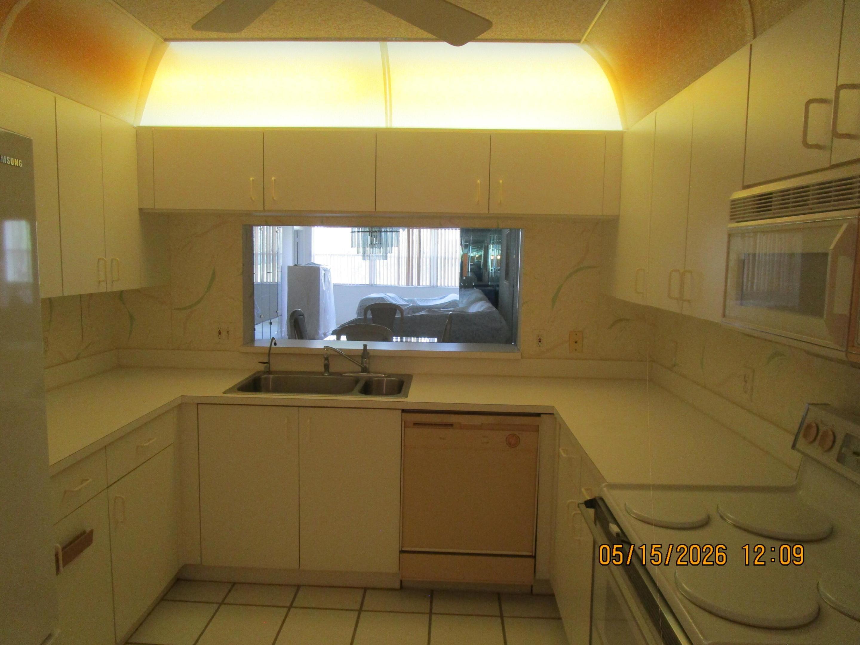 Nw 24th Pl, Sunrise, FL 33322