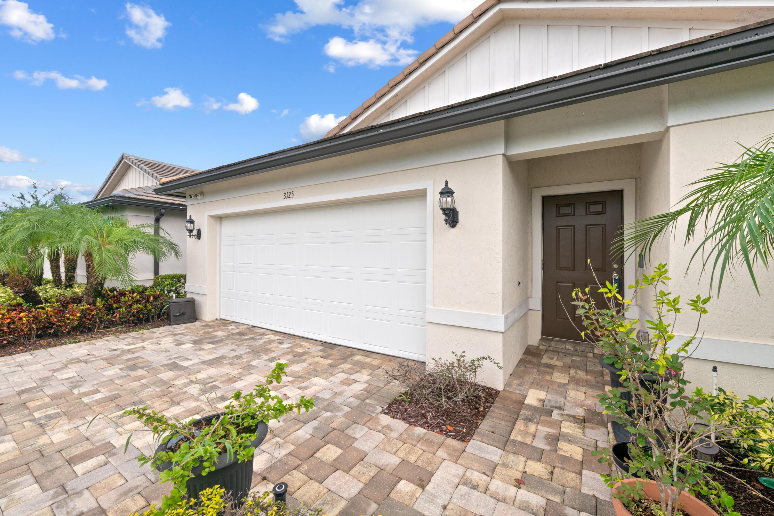 Buttonwood Ct, Oakland Park, FL 33311