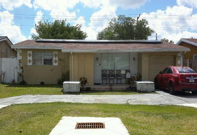 Emerald Lake Dr, Miramar, FL 33023