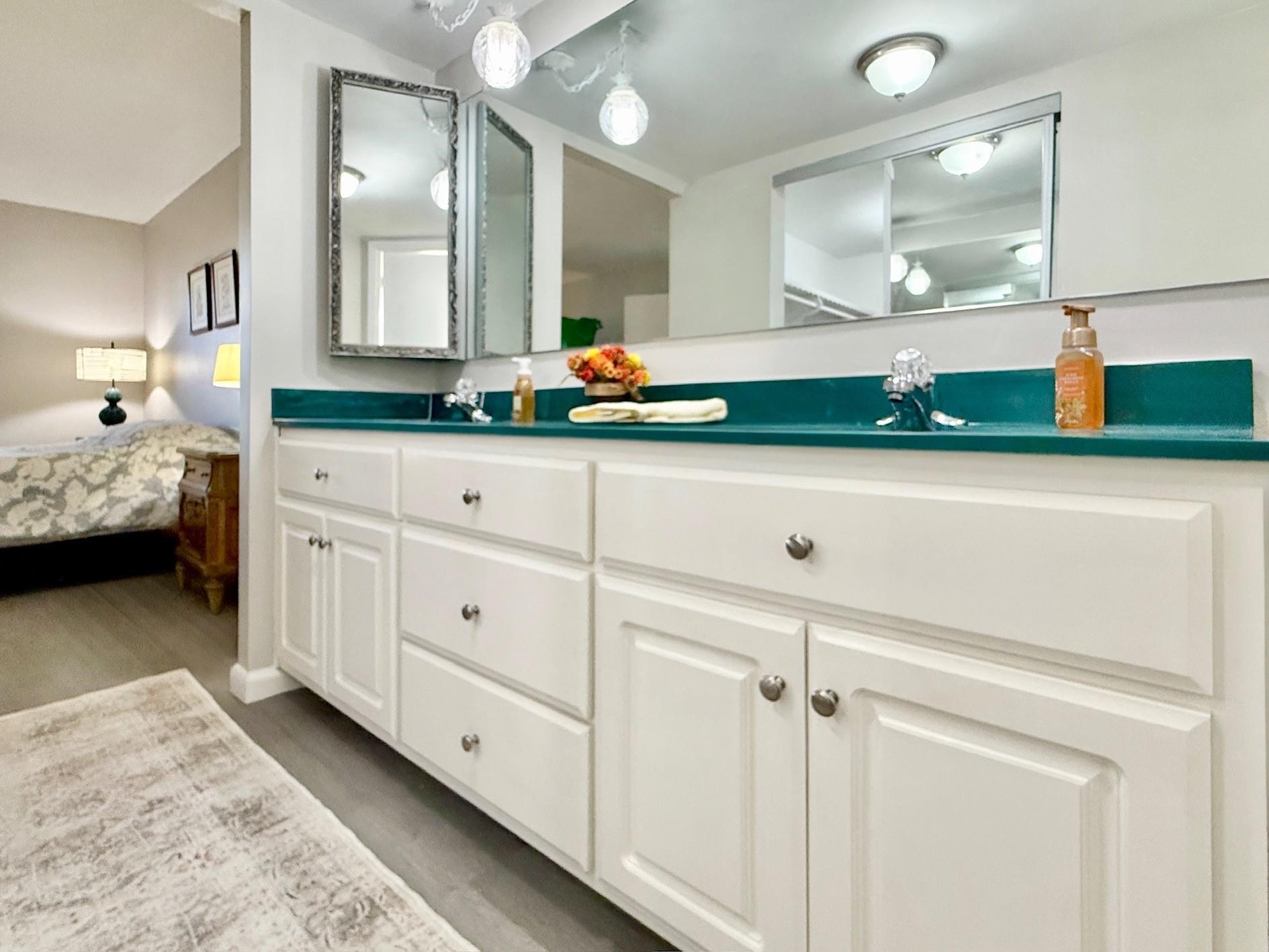 Nw 41st St, Lauderdale Lakes, FL 33319