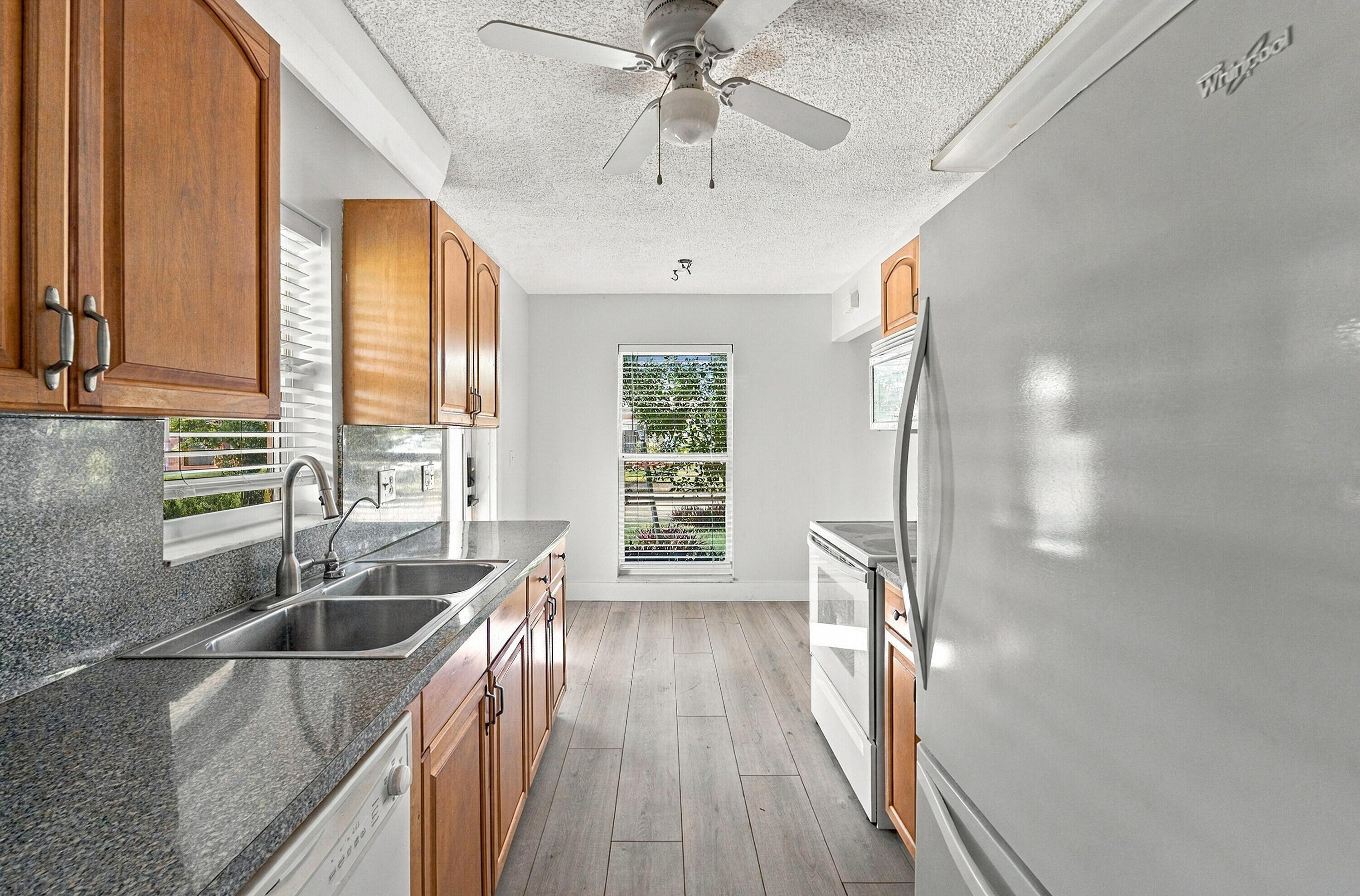 Nw 48th Pl, Deerfield Beach, FL 33064