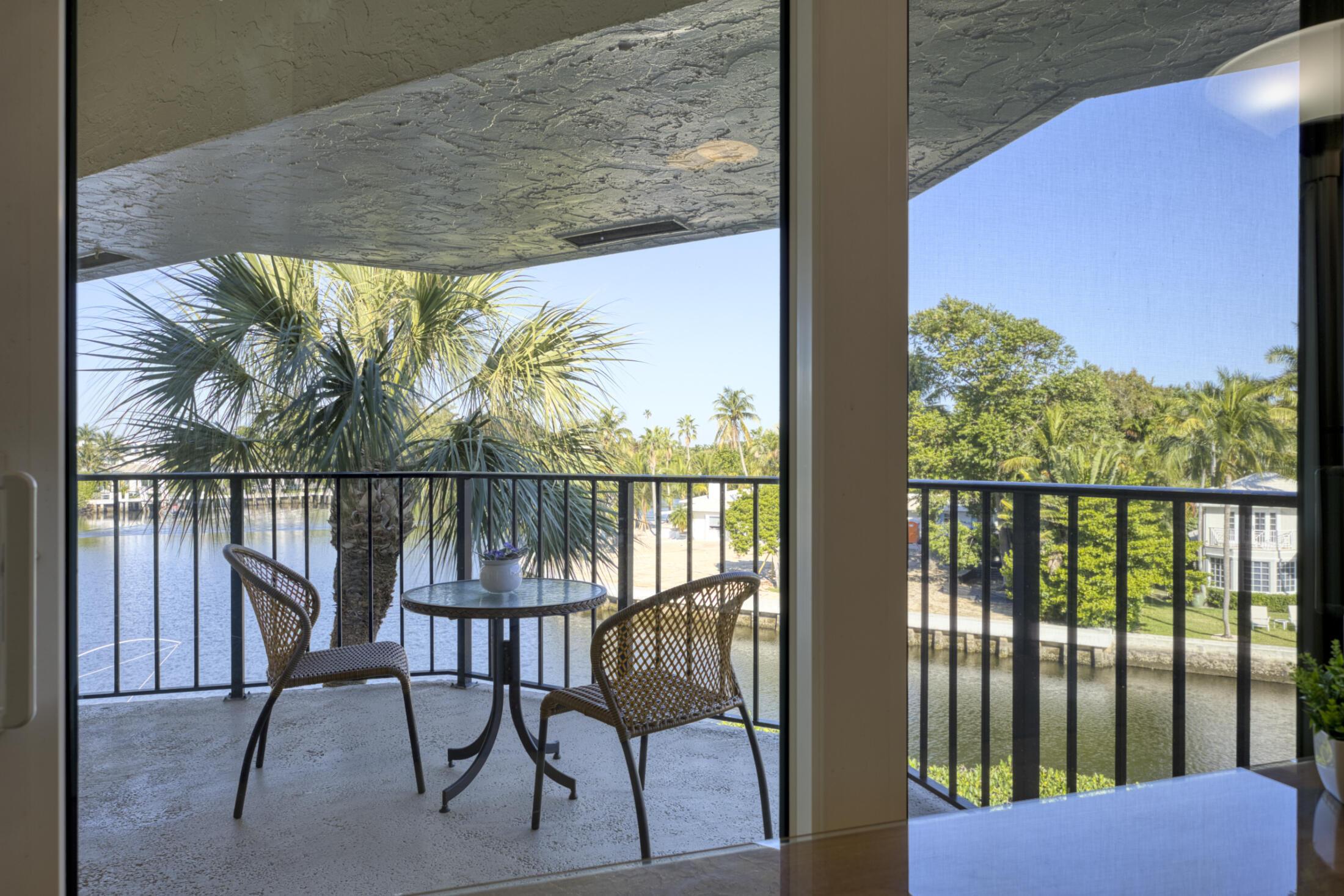 Andrews Ave, Delray Beach, FL 33483