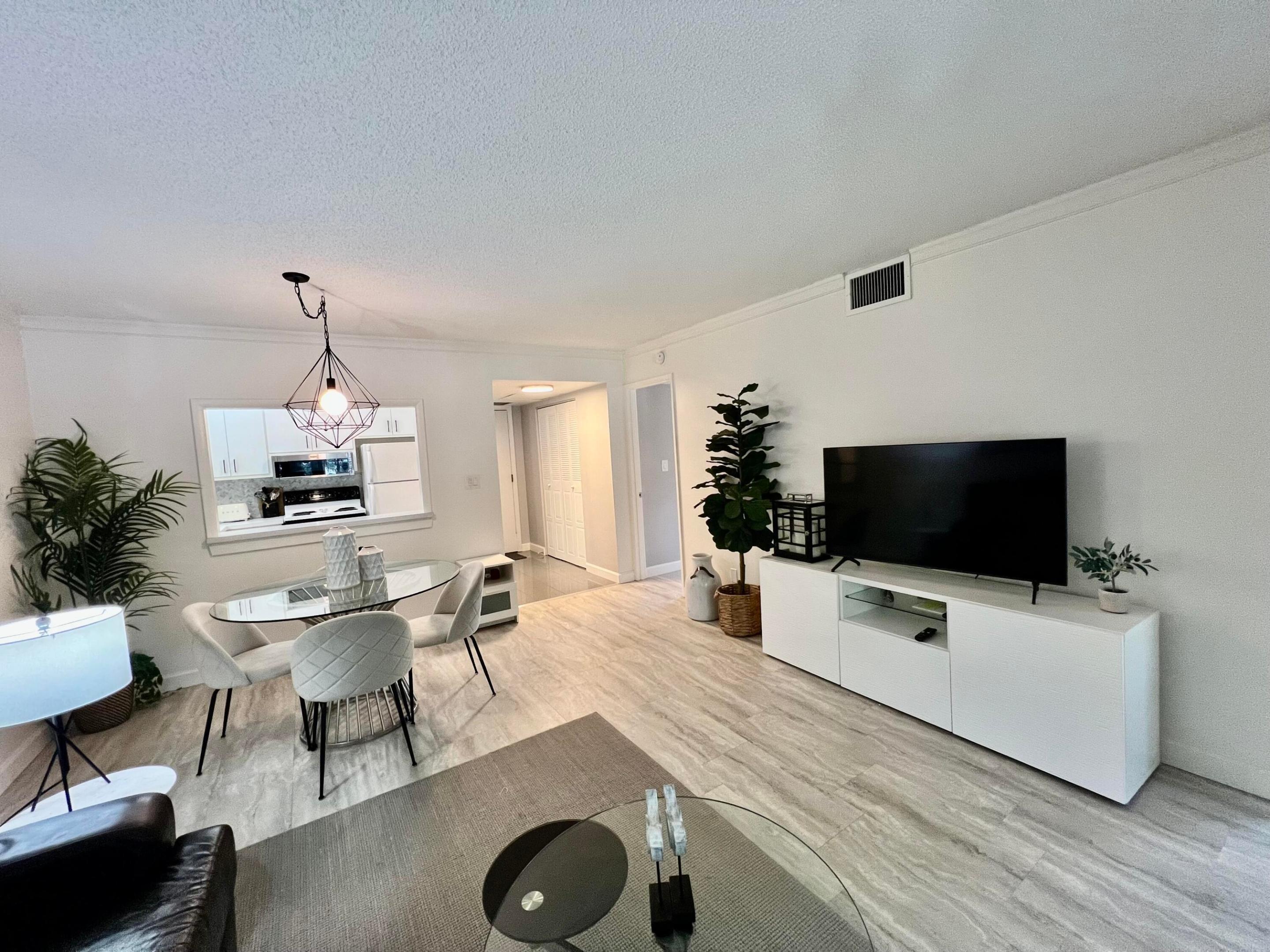 Sw 3rd Pl, Margate, FL 33068