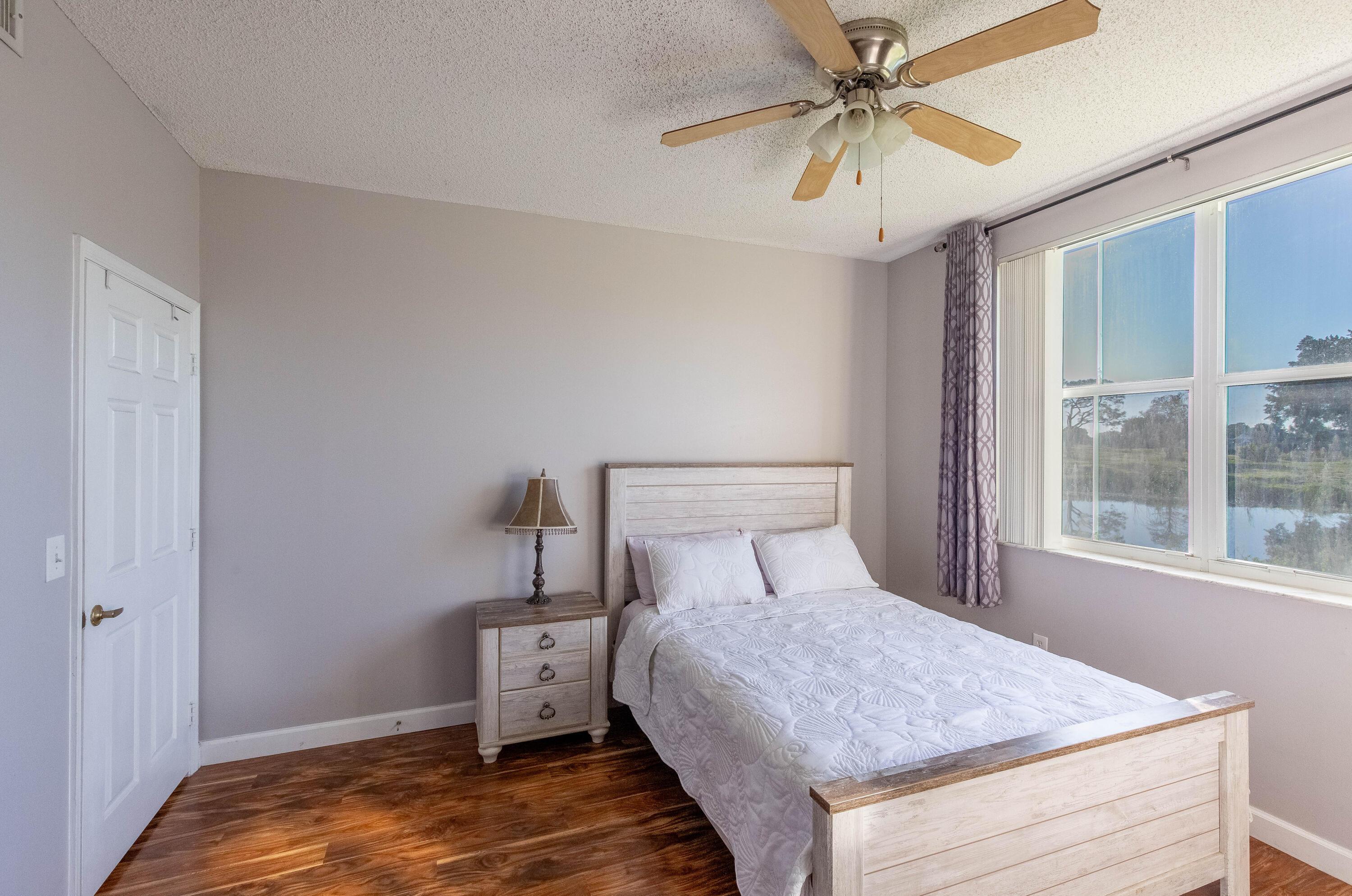 Greenview Shores Blvd, Wellington, FL 33414