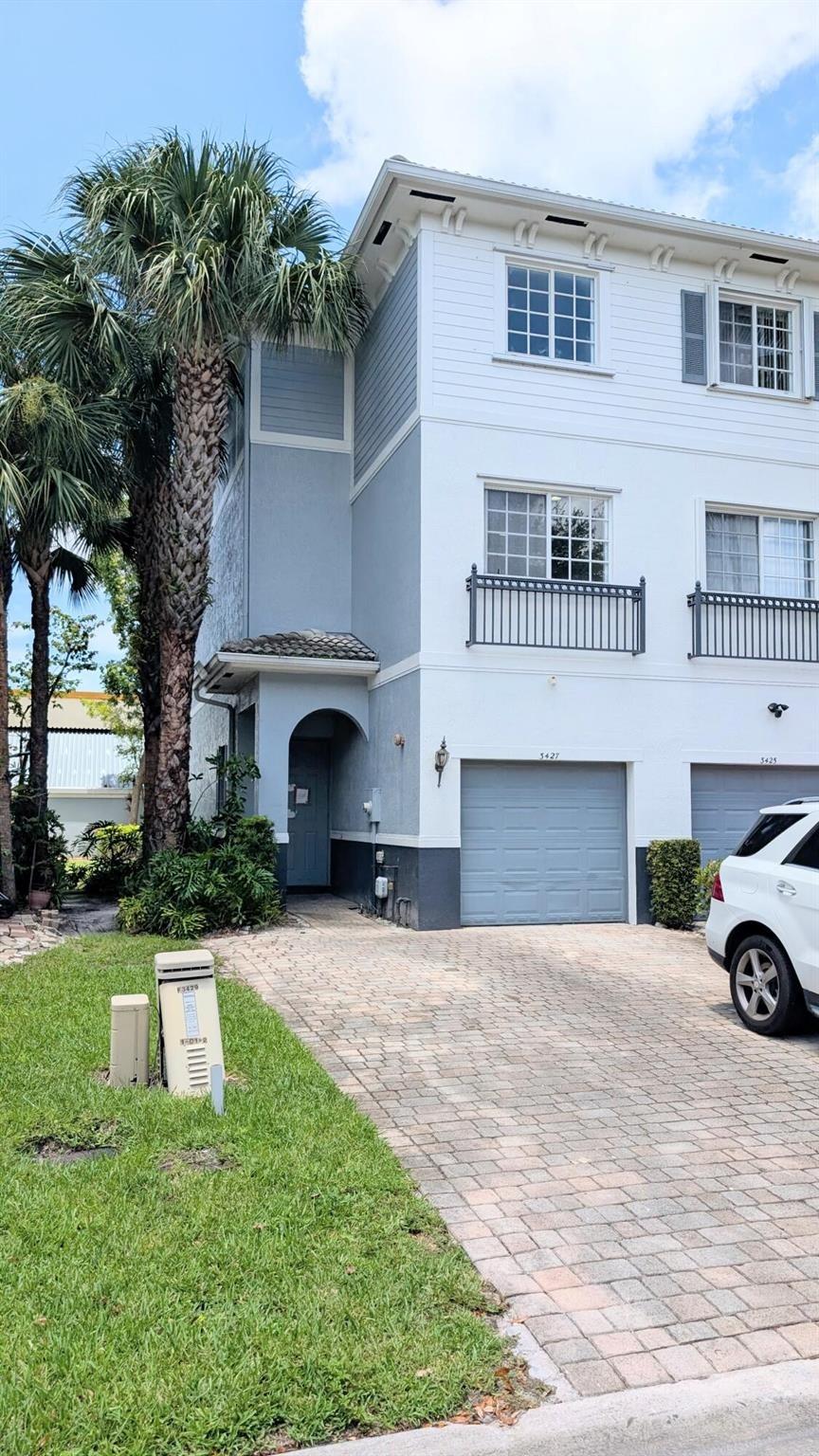 Nw 14th Ct, Fort Lauderdale, FL 33311