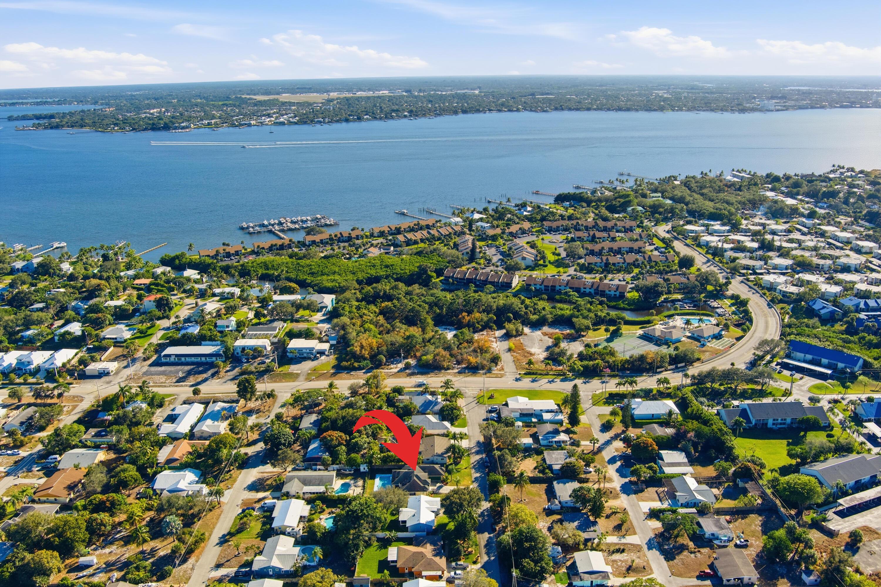 Ne Amy Ave, Jensen Beach, FL 34957