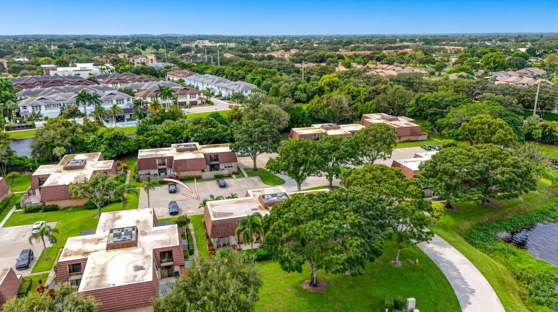 20th Ln, Palm Beach Gardens, FL 33418