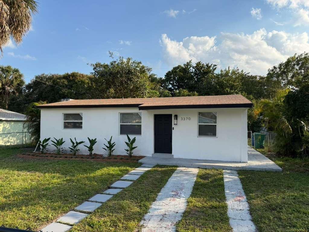 Nw 9th St, Lauderhill, FL 33311