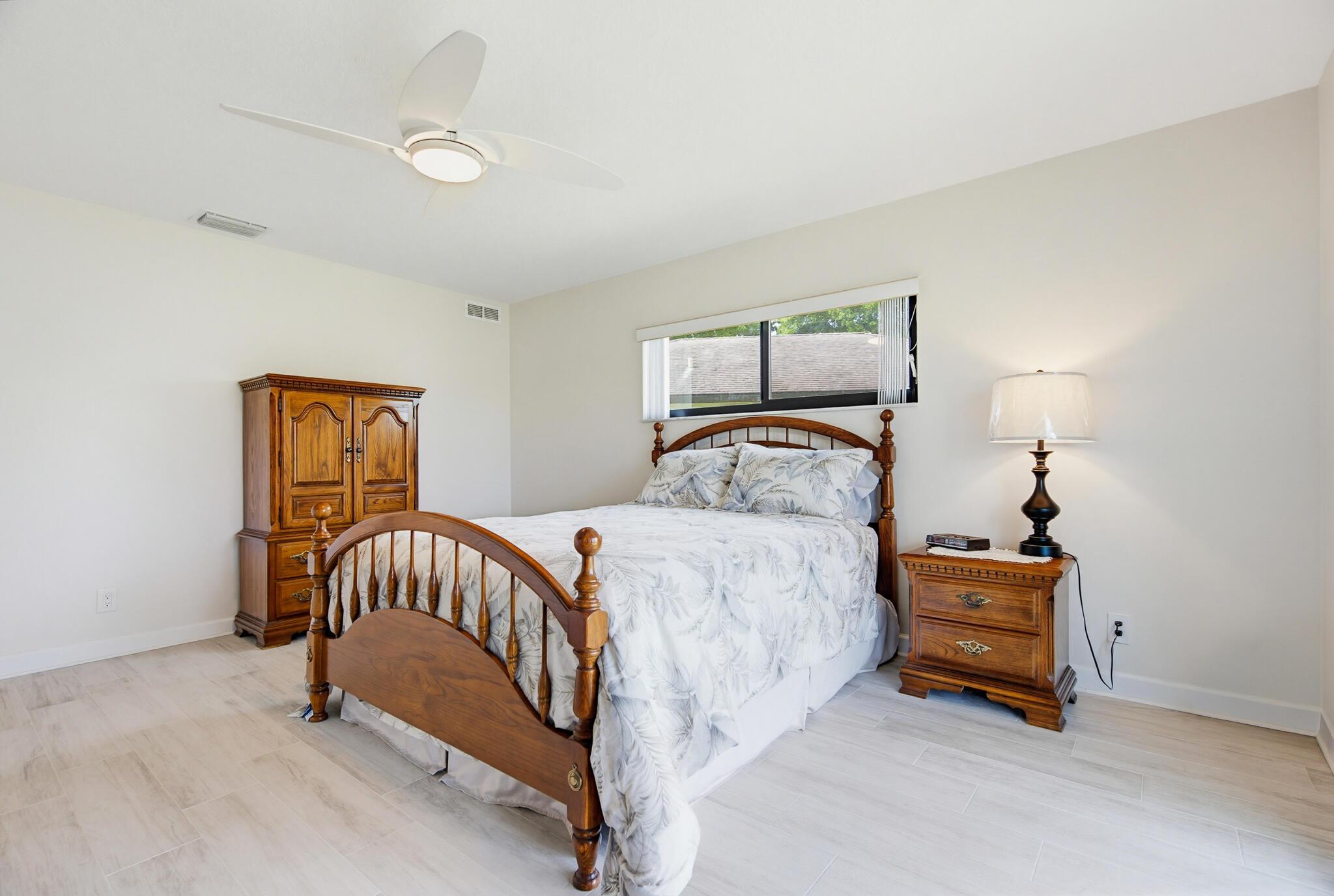 Equestrian Cir, Boynton Beach, FL 33436