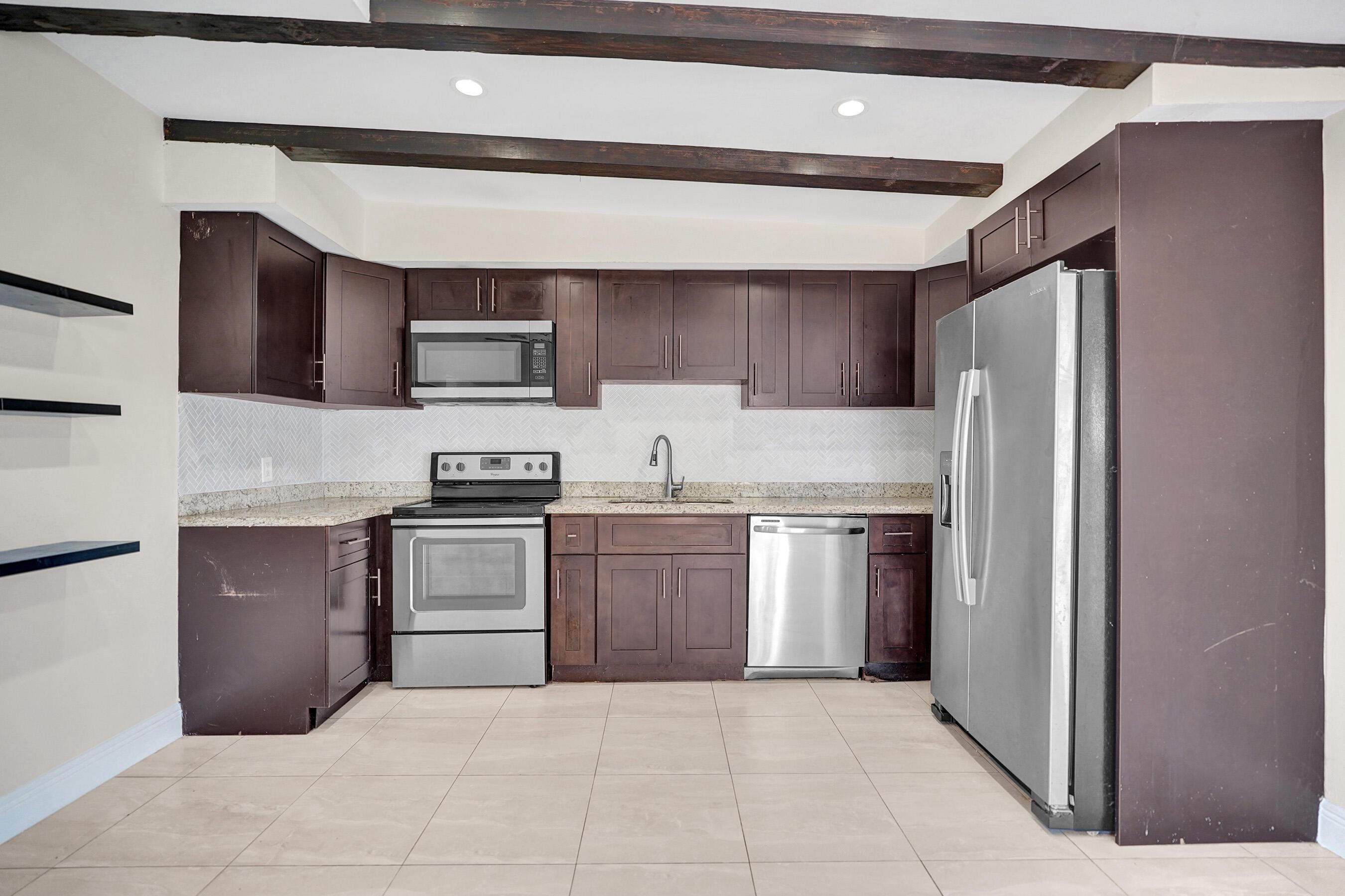 Ne 51st St, Fort Lauderdale, FL 33334