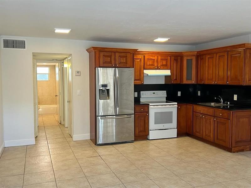 Dunham Blvd, Miami, FL 33138