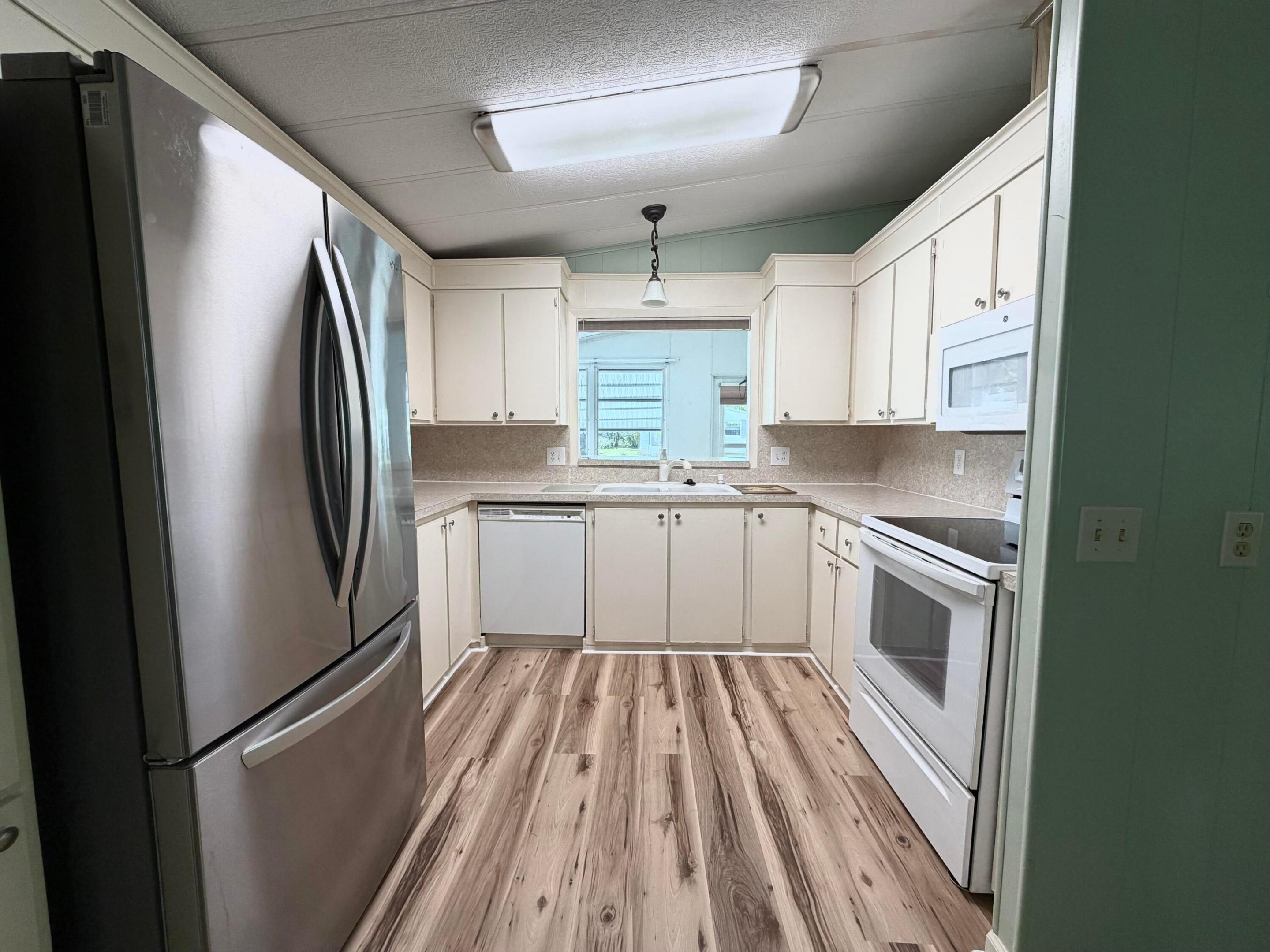W Bitterbush Ln, Port Saint Lucie, FL 34952