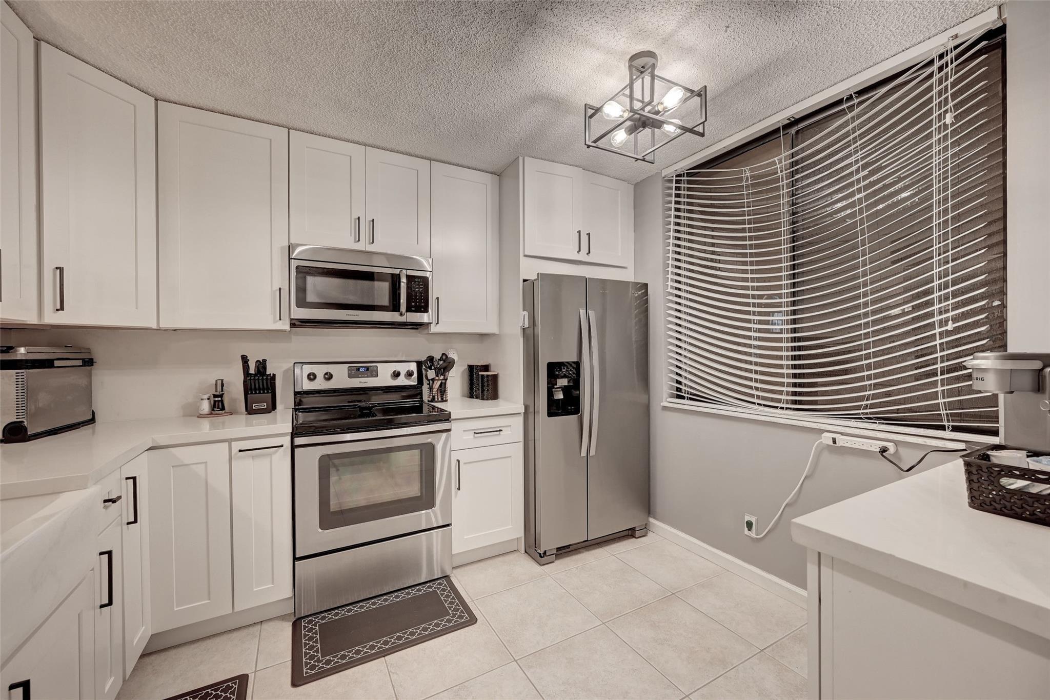 W Sunrise Blvd, Plantation, FL 33322