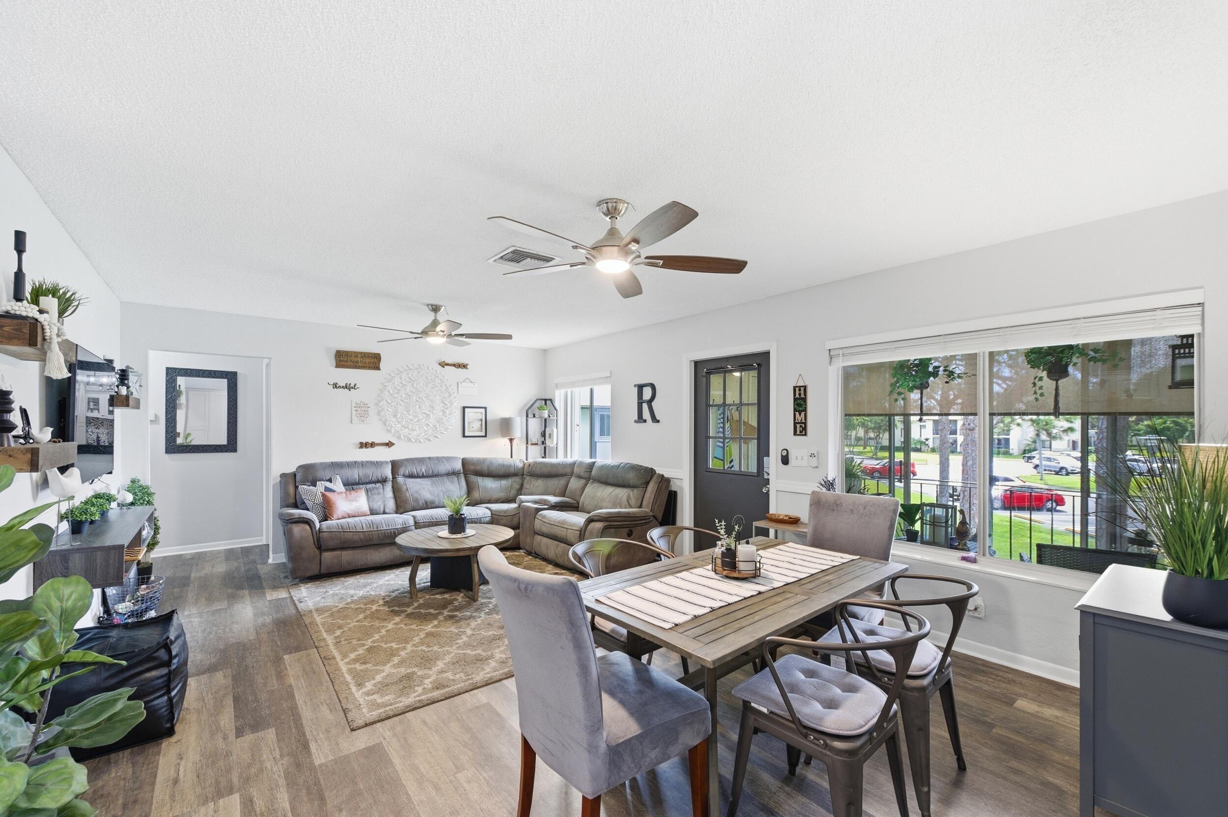 La Paseos Dr, Greenacres, FL 33463