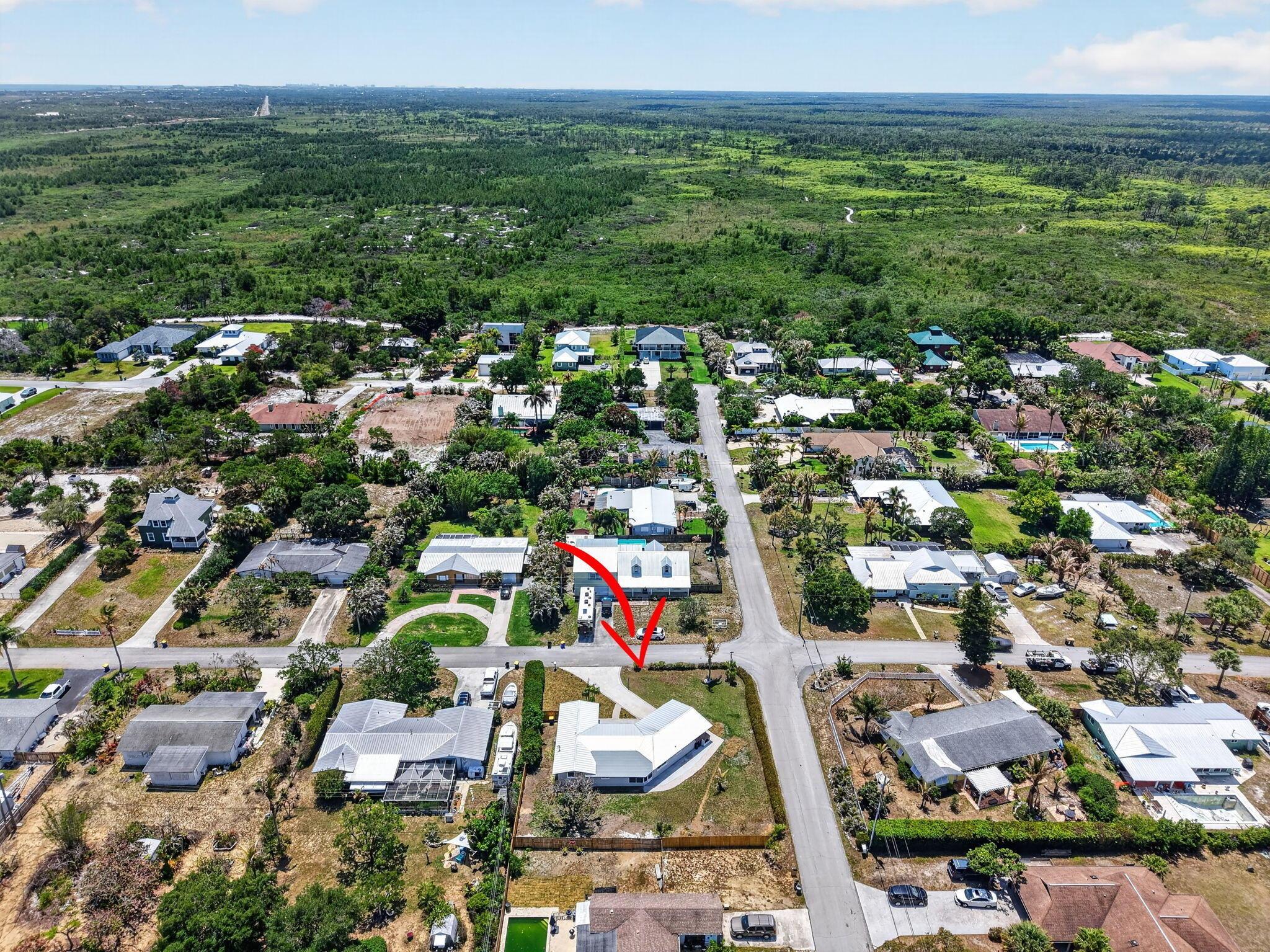 Se Duncan St, Hobe Sound, FL 33455