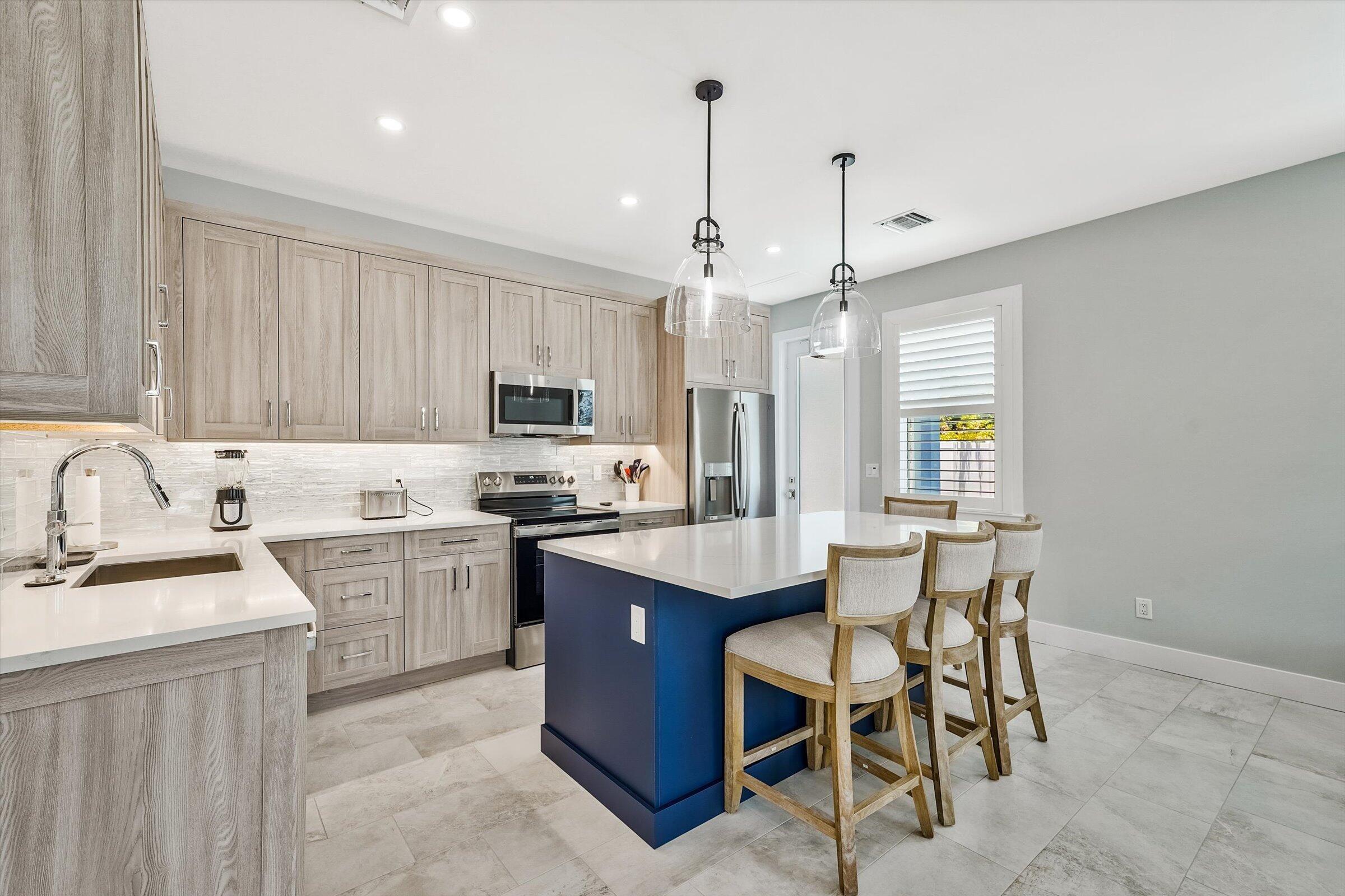 Hugh St, Jupiter, FL 33458