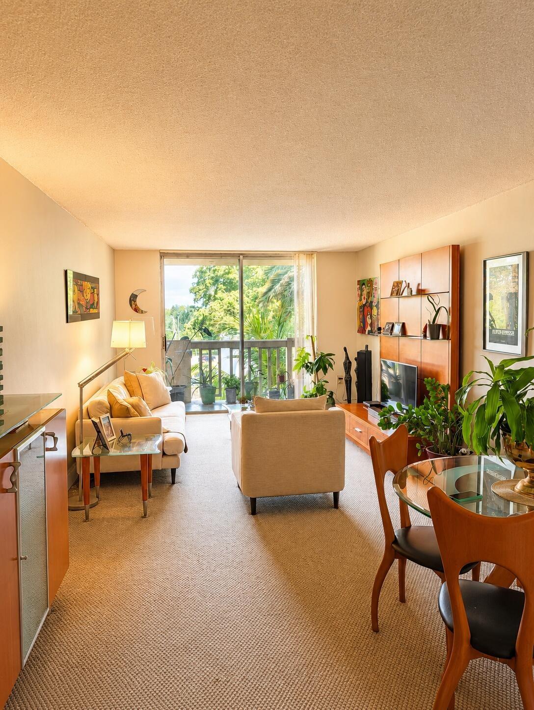 Sans Souci Blvd, North Miami, FL 33181
