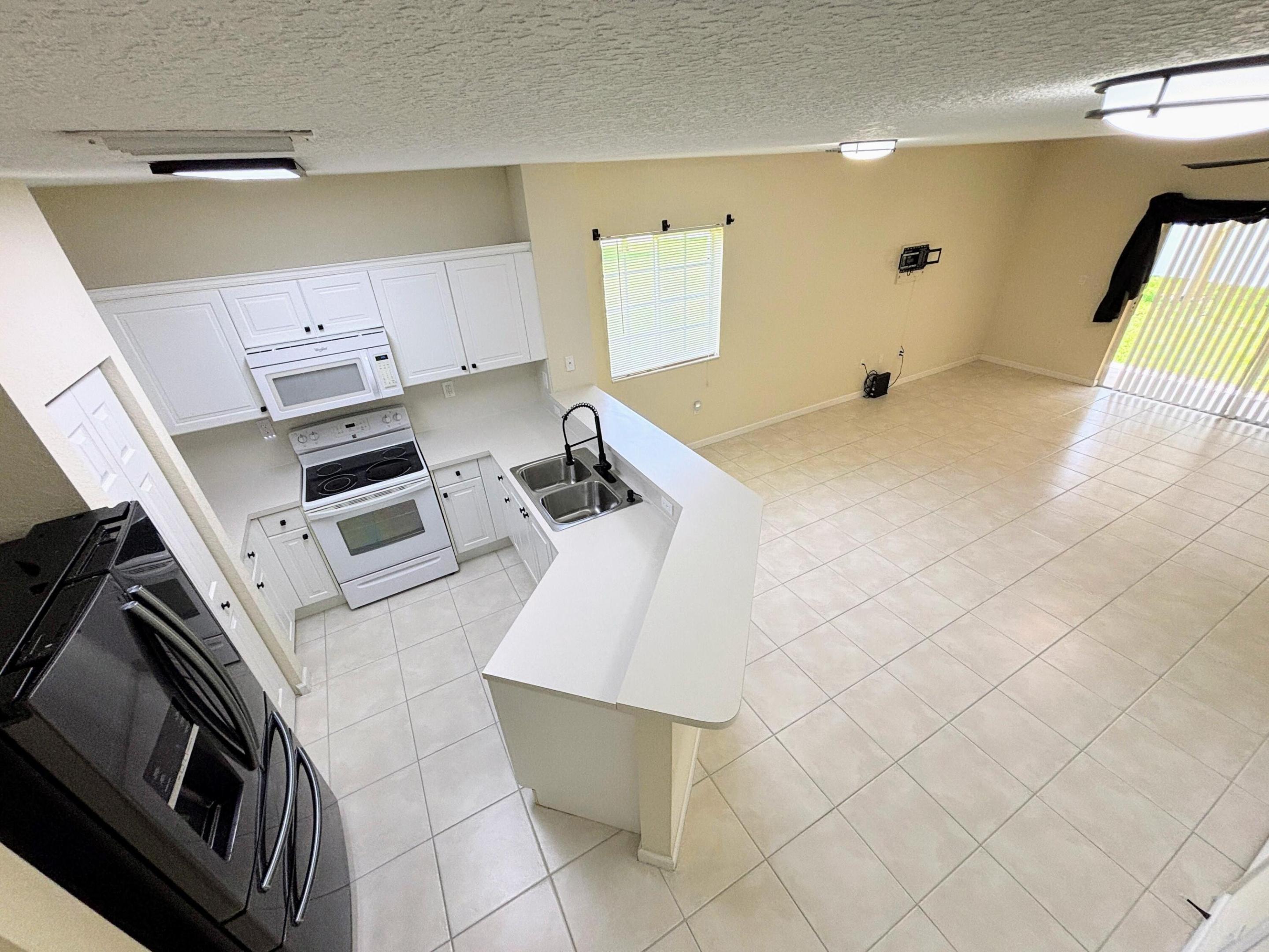 Se Mariner Garden Cir, Stuart, FL 34997