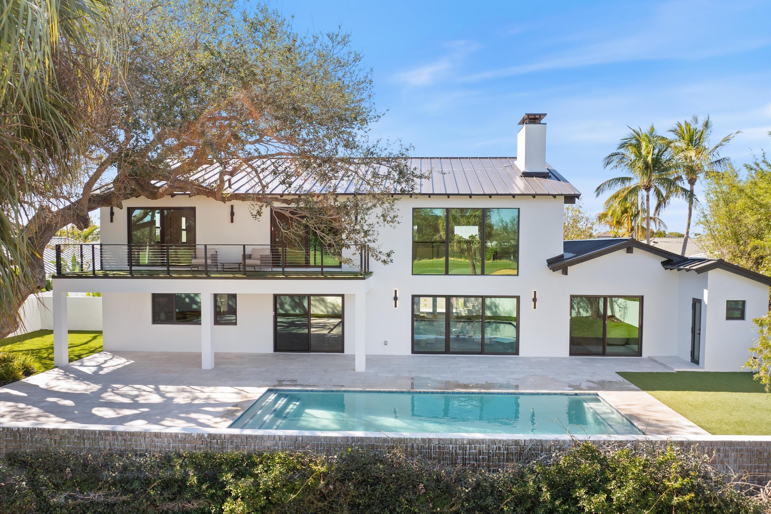 Country Club Dr, North Palm Beach, FL 33408