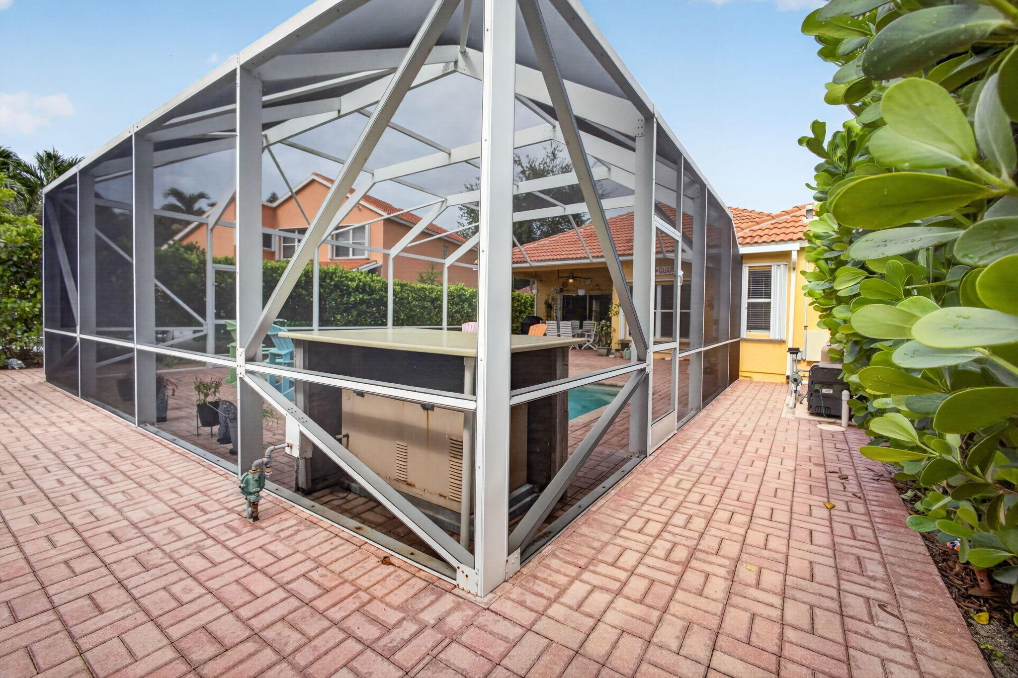 Via Hacienda, Riviera Beach, FL 33418