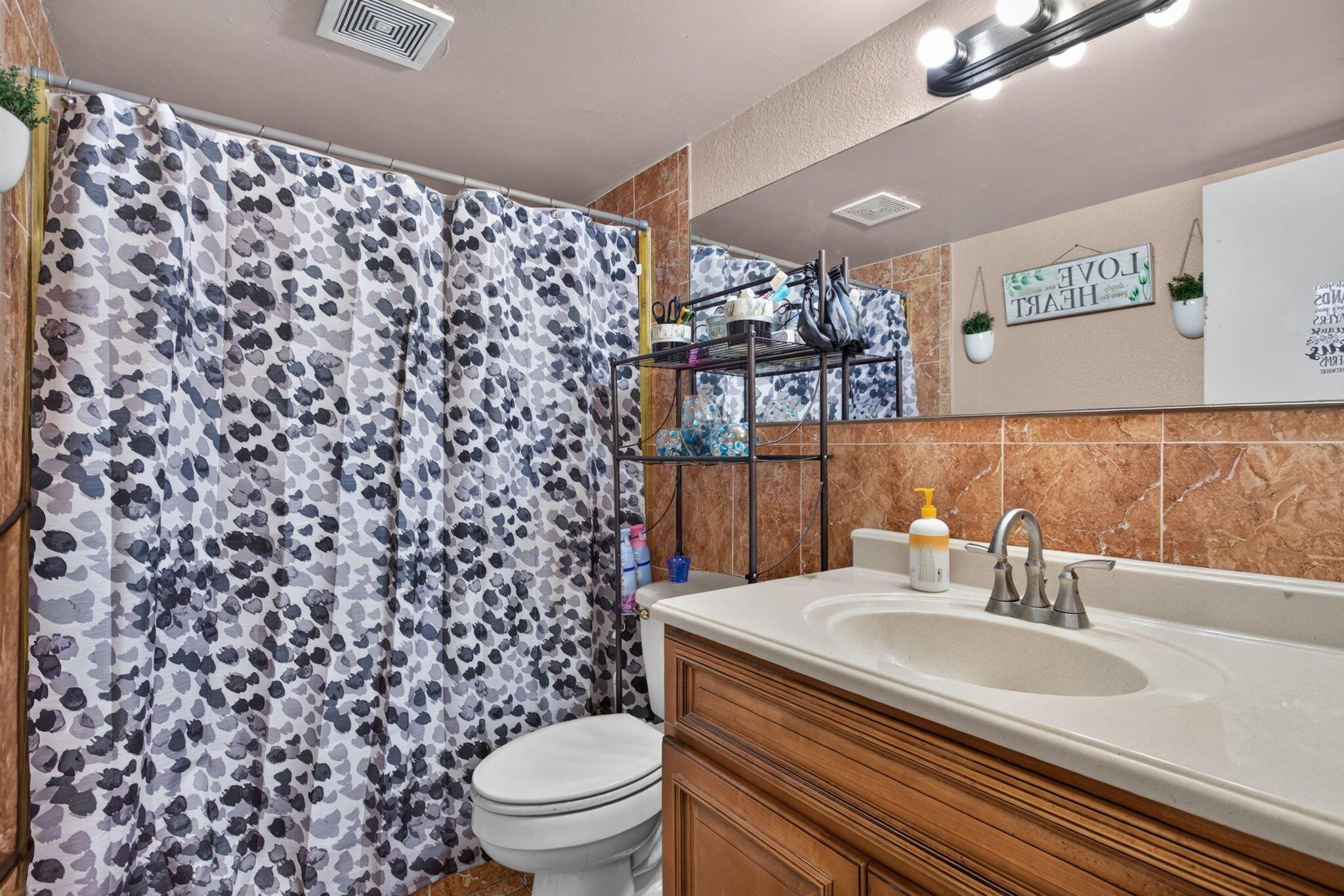 Coral Ridge Dr, Coral Springs, FL 33065