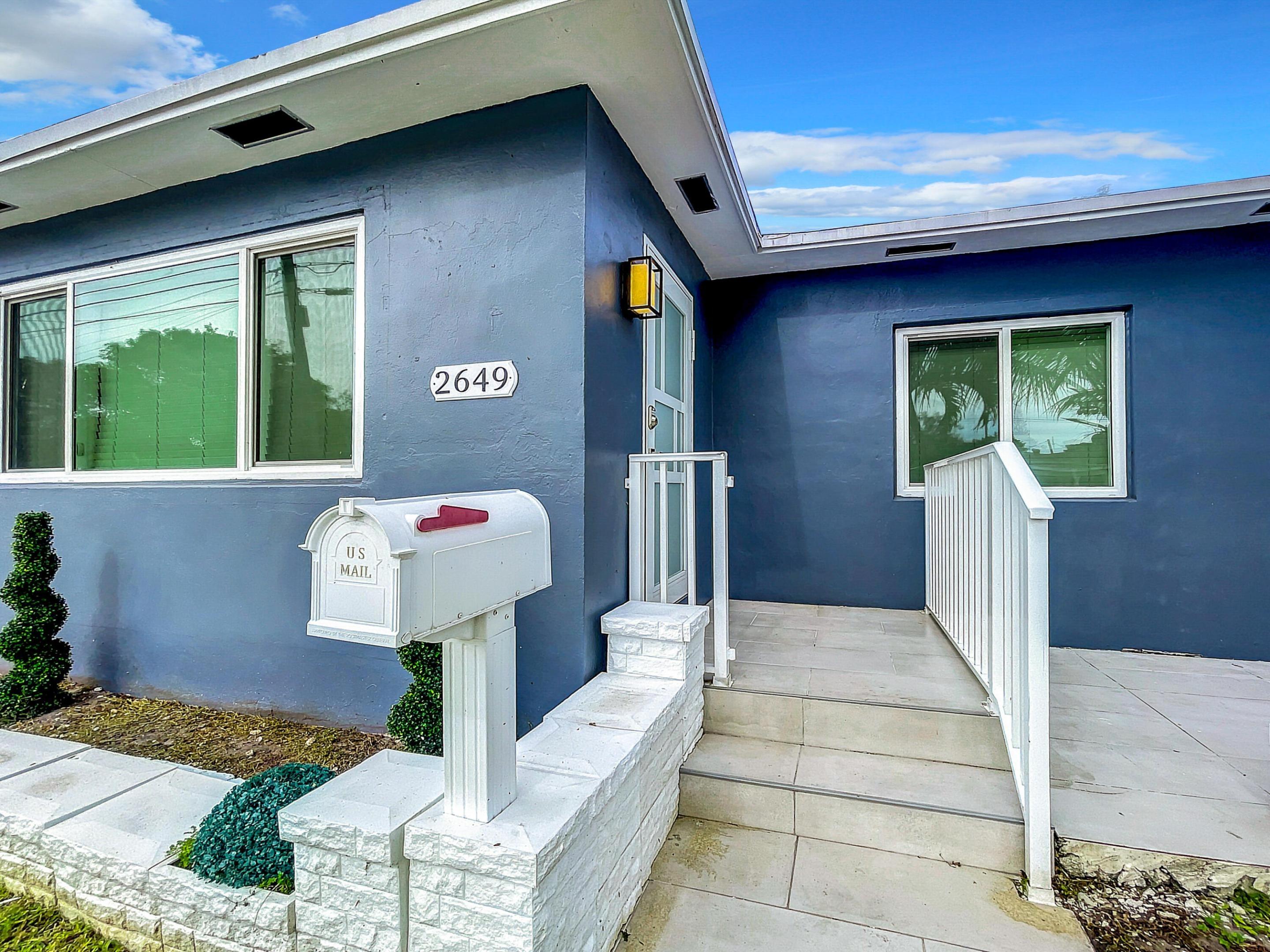 Johnson St, Hollywood, FL 33020