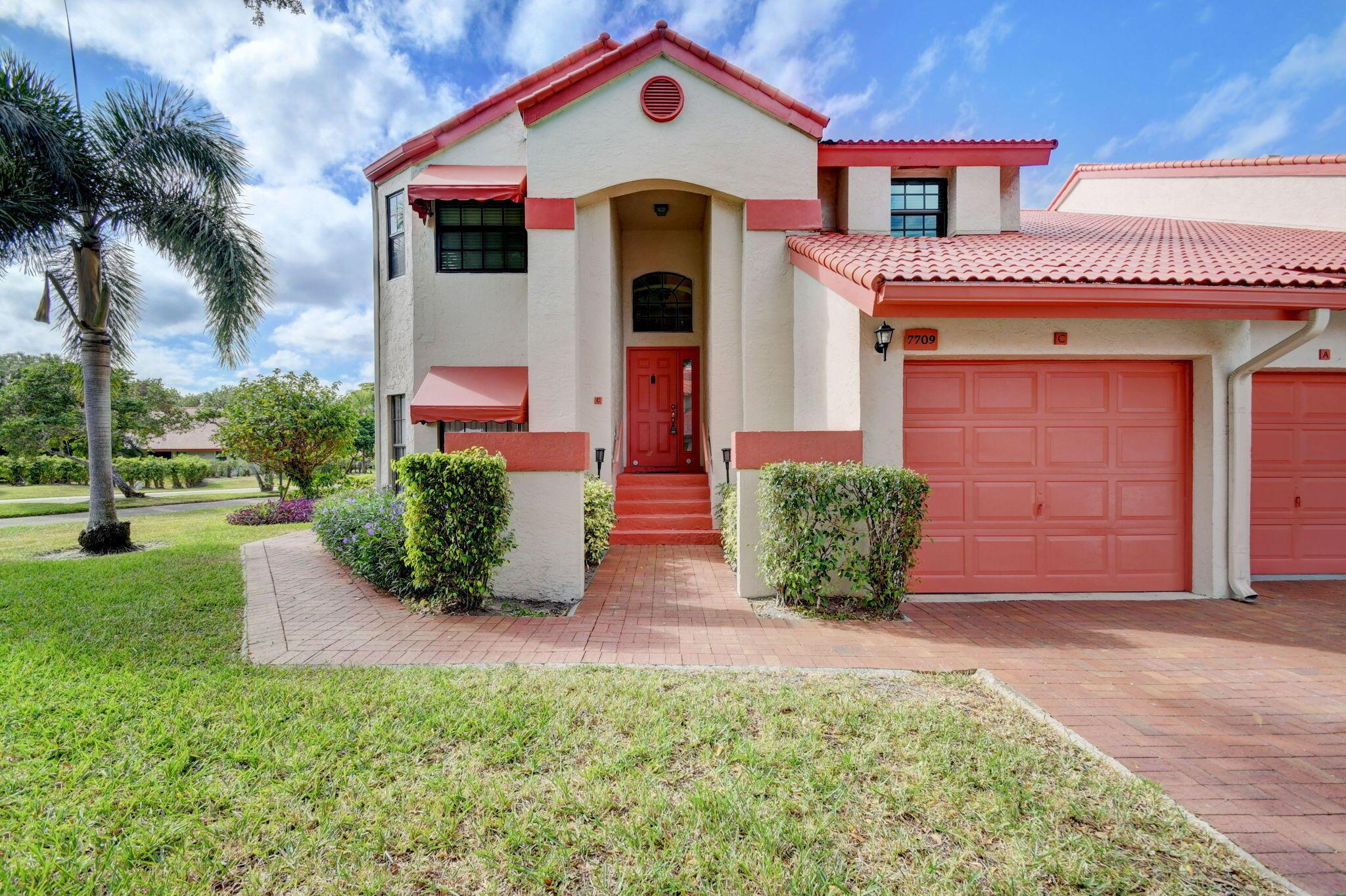 Lexington Club Blvd, Delray Beach, FL 33446