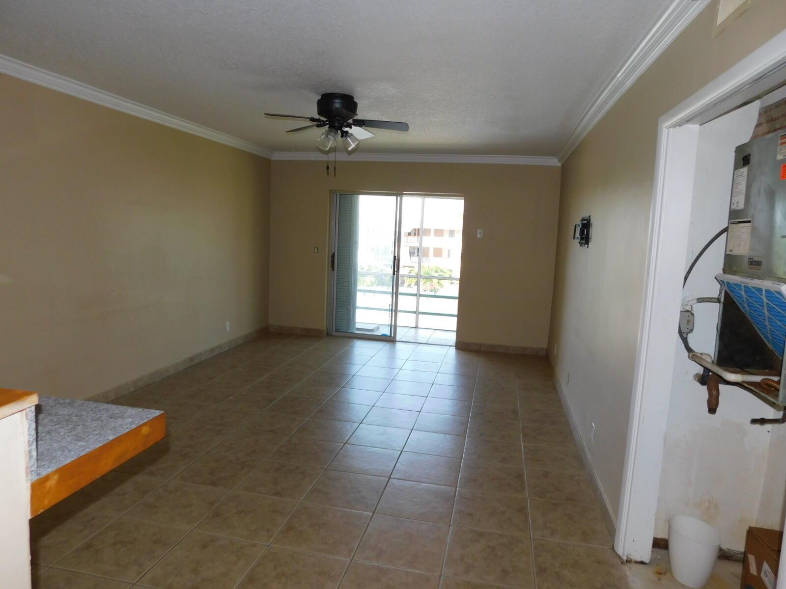 Nw 10th Ct, Plantation, FL 33313