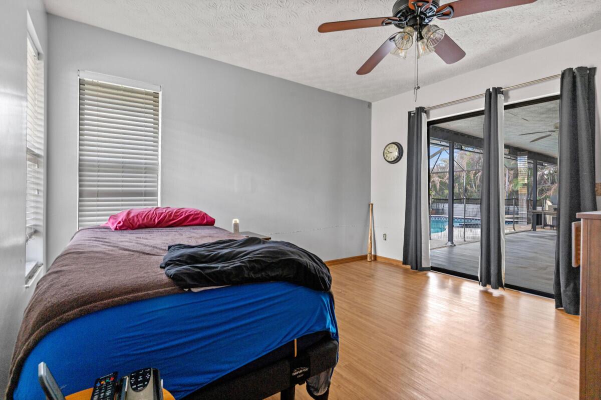 Se Cambridge Dr, Port Saint Lucie, FL 34952