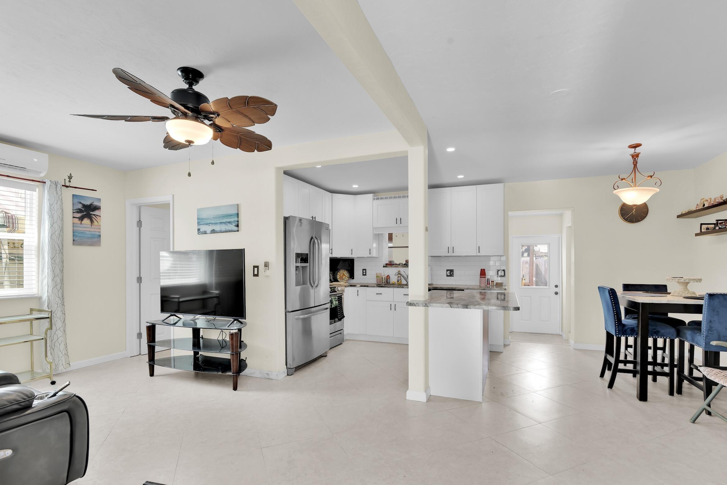 Ne 16th Ave, Pompano Beach, FL 33064