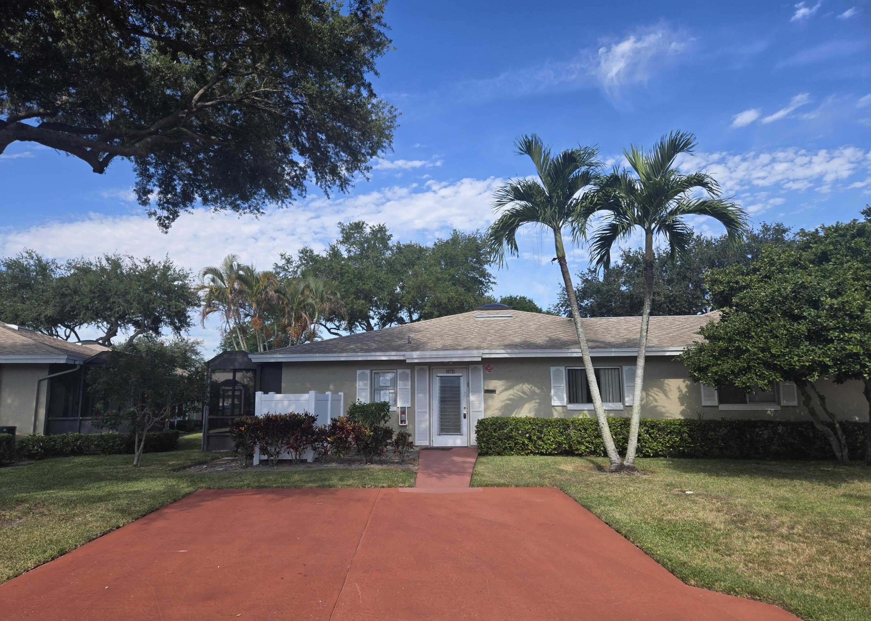 Schooner Dr, Boca Raton, FL 33496