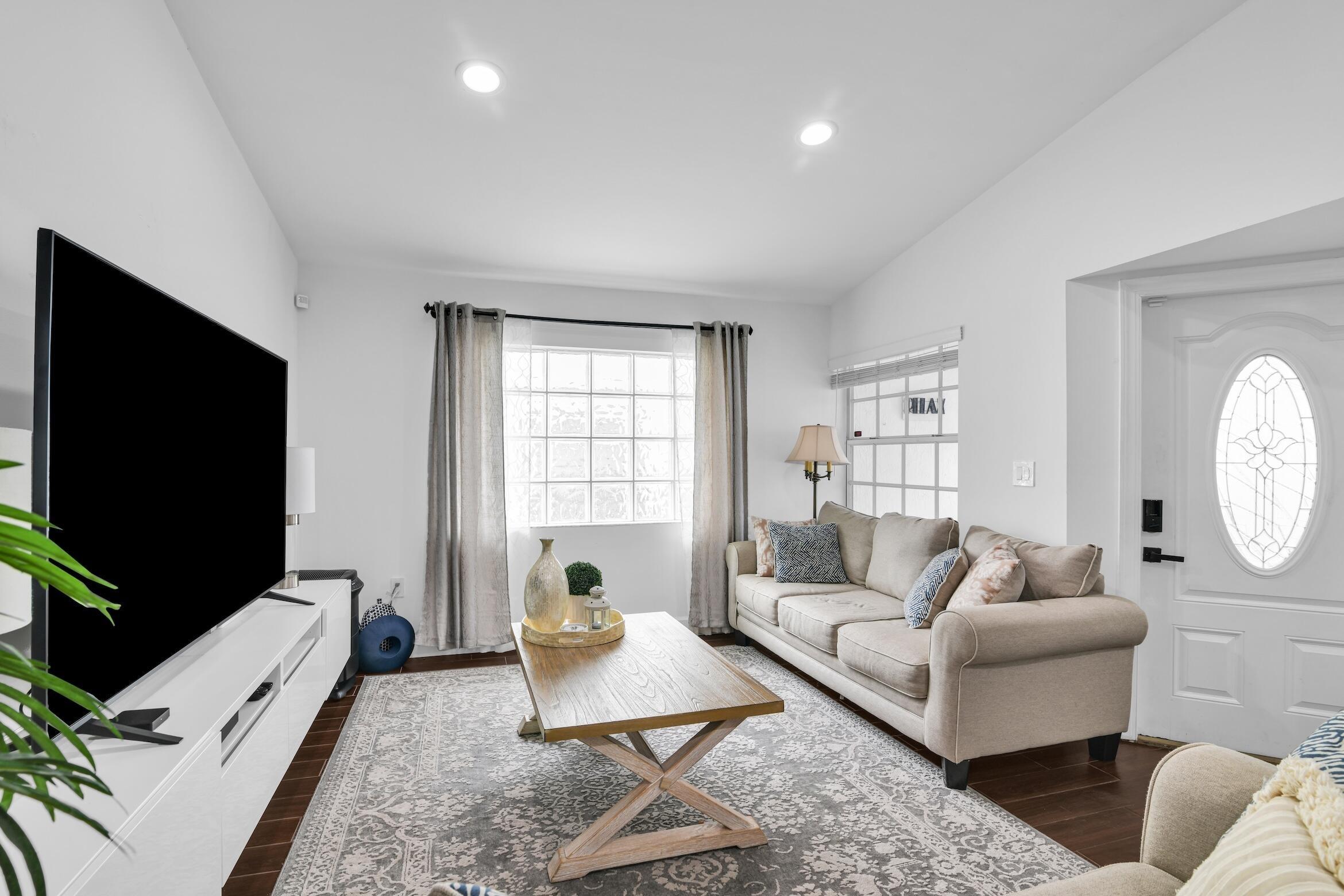 Sw 176th Ave, Pembroke Pines, FL 33029