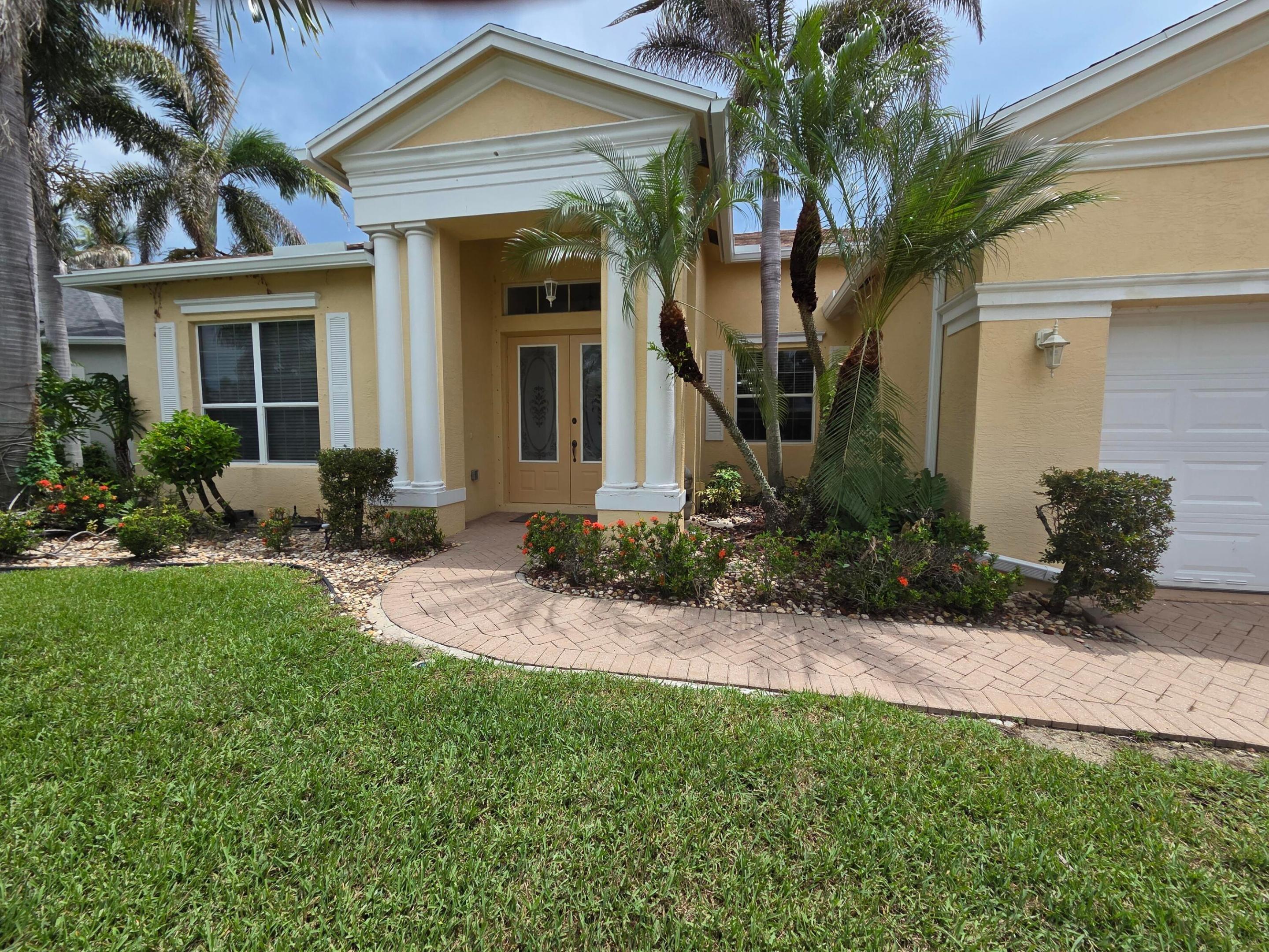 Sw Lake Manatee Way, Port Saint Lucie, FL 34986