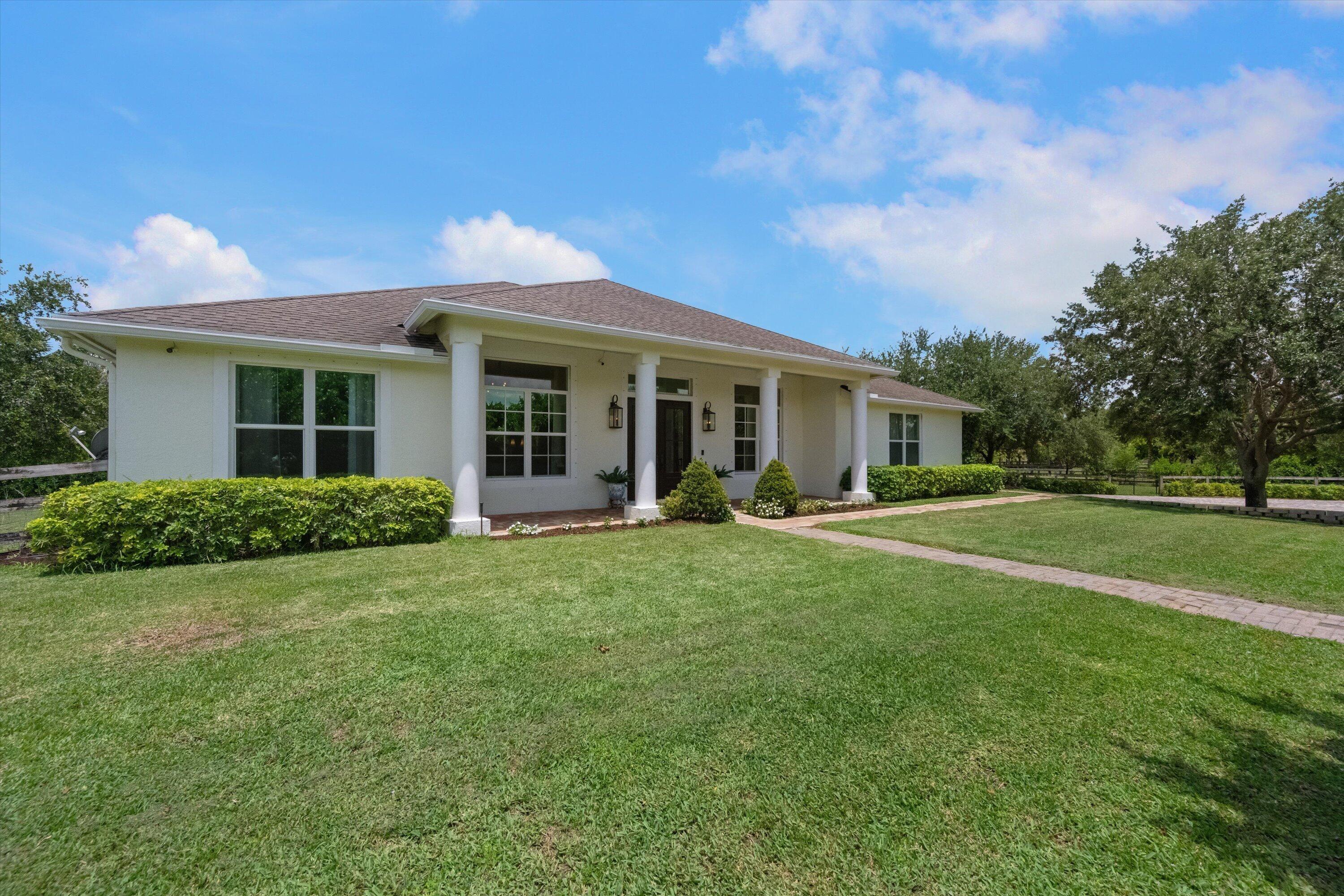 Black Falcon Rd, Loxahatchee, FL 33470