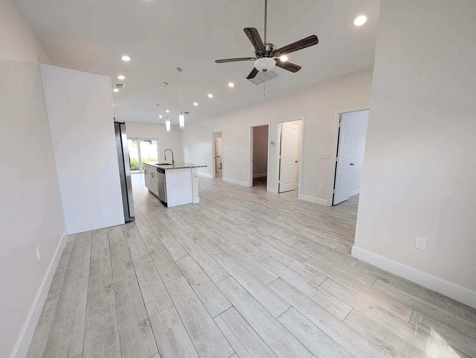 W 26th Ct, Riviera Beach, FL 33404