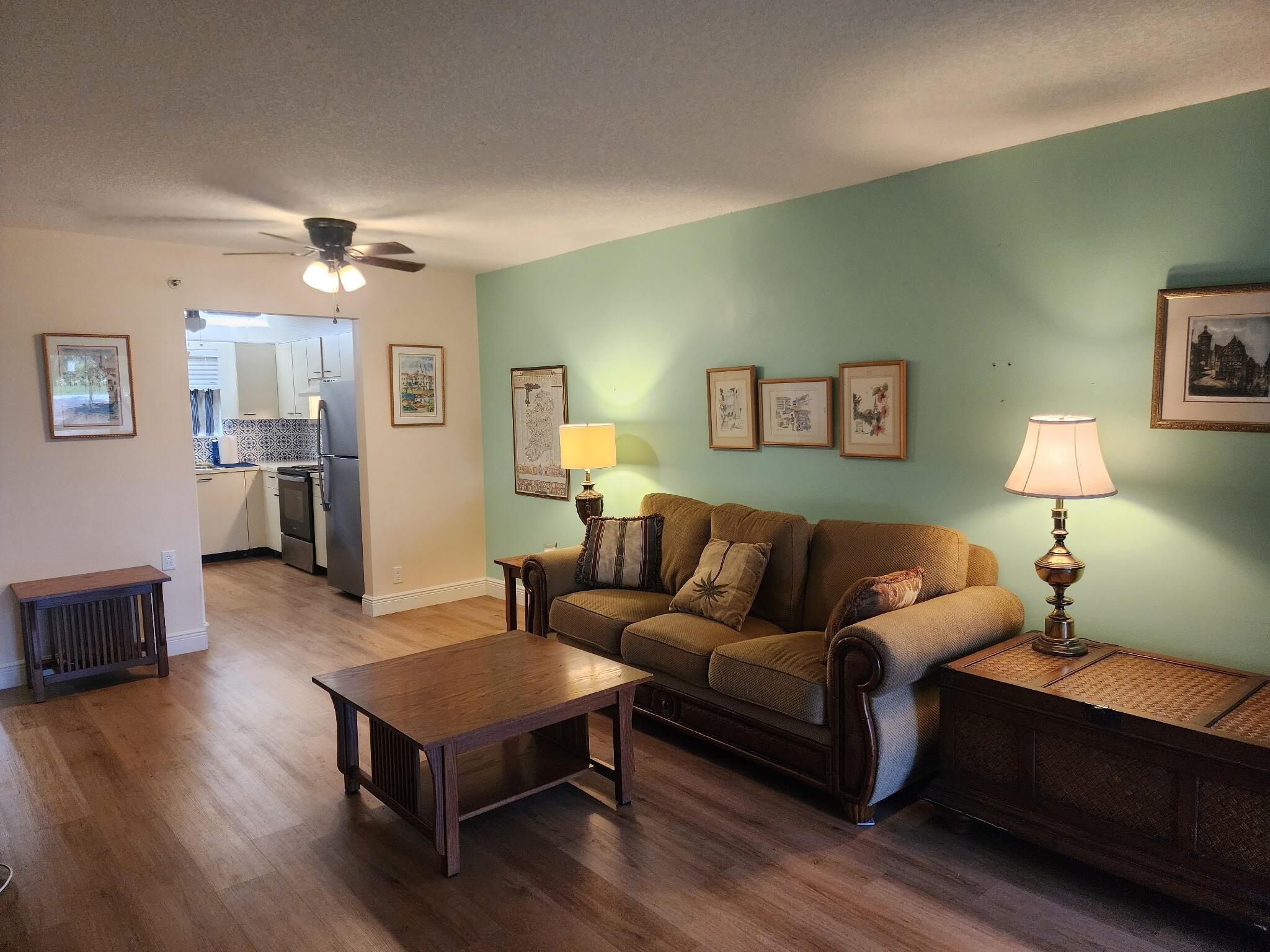 Lucerne Lakes Blvd W, Lake Worth, FL 33467