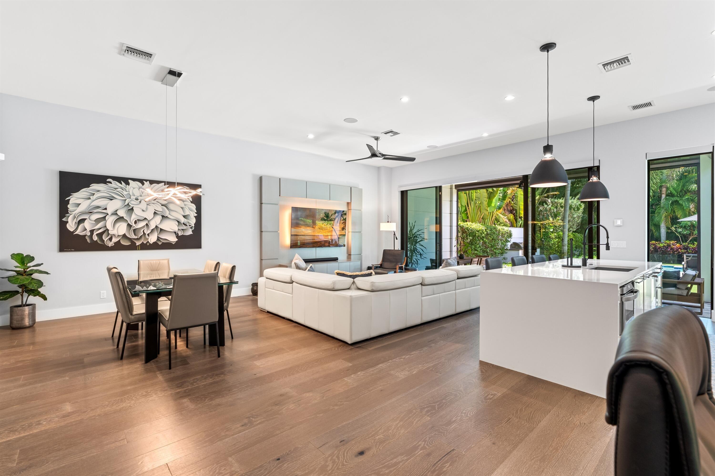 Bond Way, Delray Beach, FL 33483