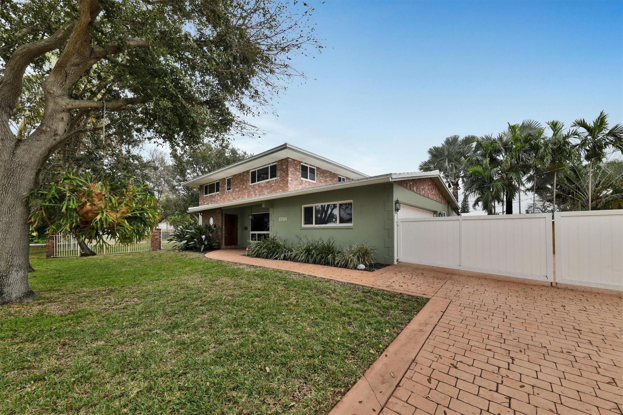 Se 5th Ct, Pompano Beach, FL 33062