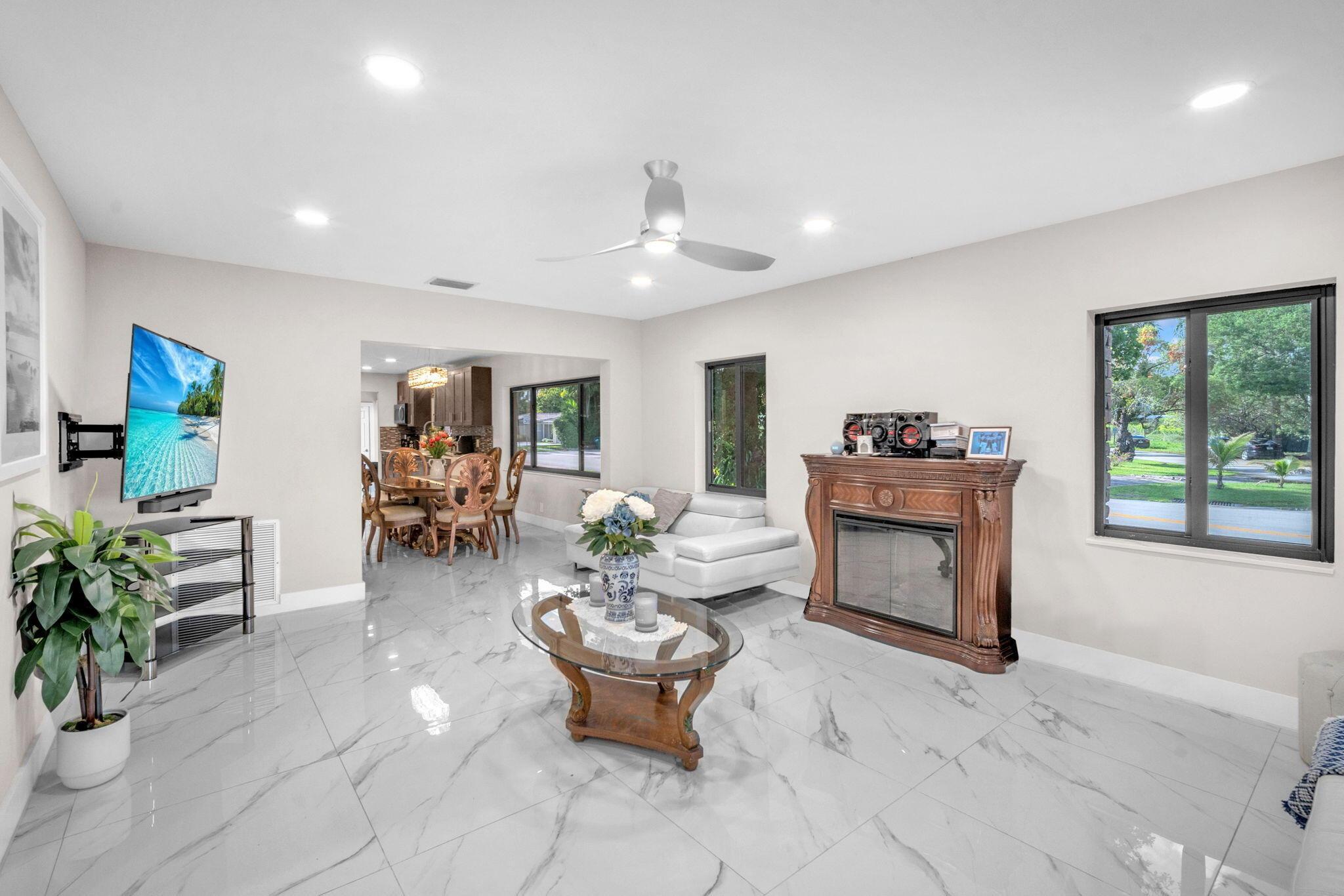 W Biscayne Canal Rd, Miami, FL 33161
