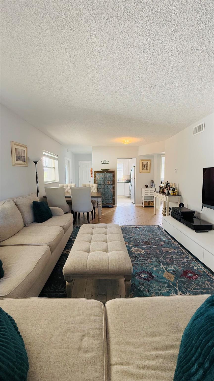 Crystal Lake Dr, Deerfield Beach, FL 33064