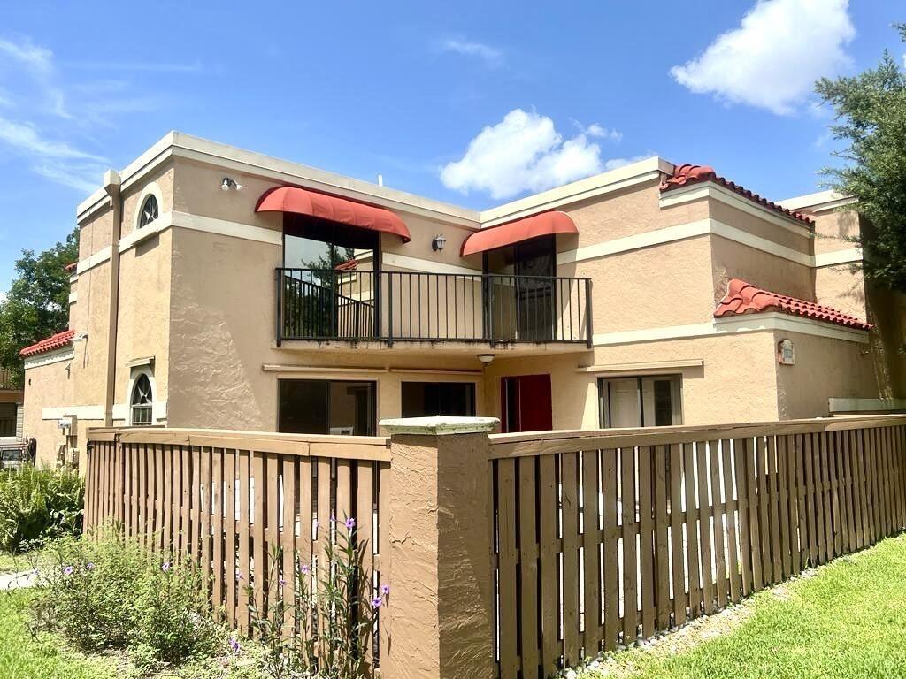 Severn Dr, Boca Raton, FL 33433